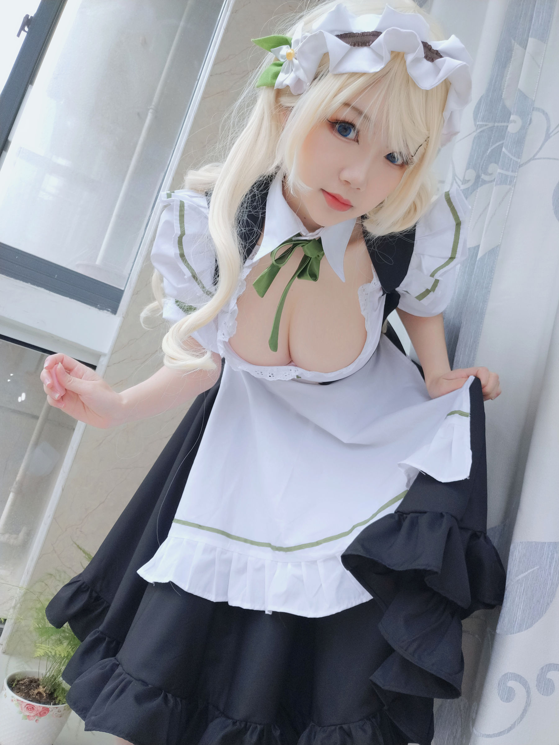 Net Red Coser Photo Anime blogger Xueqing Astra -Maid