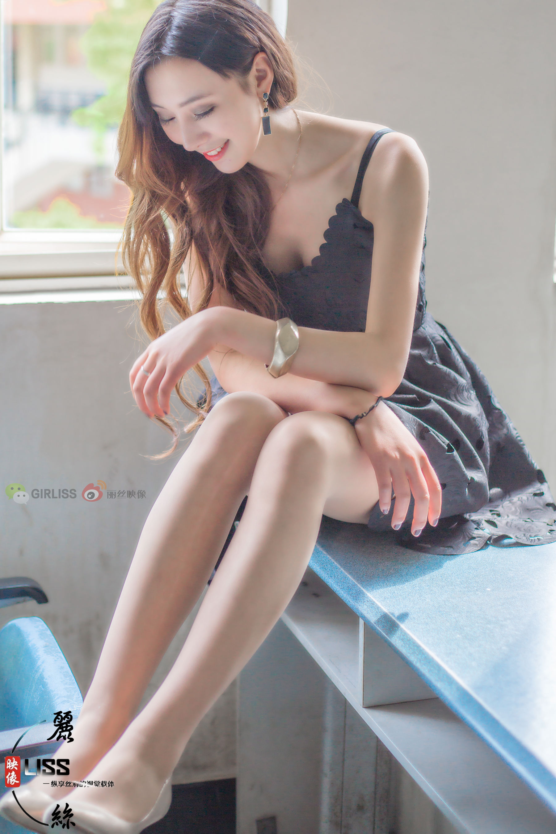 Lisi image Girliss Zhang Min campus style