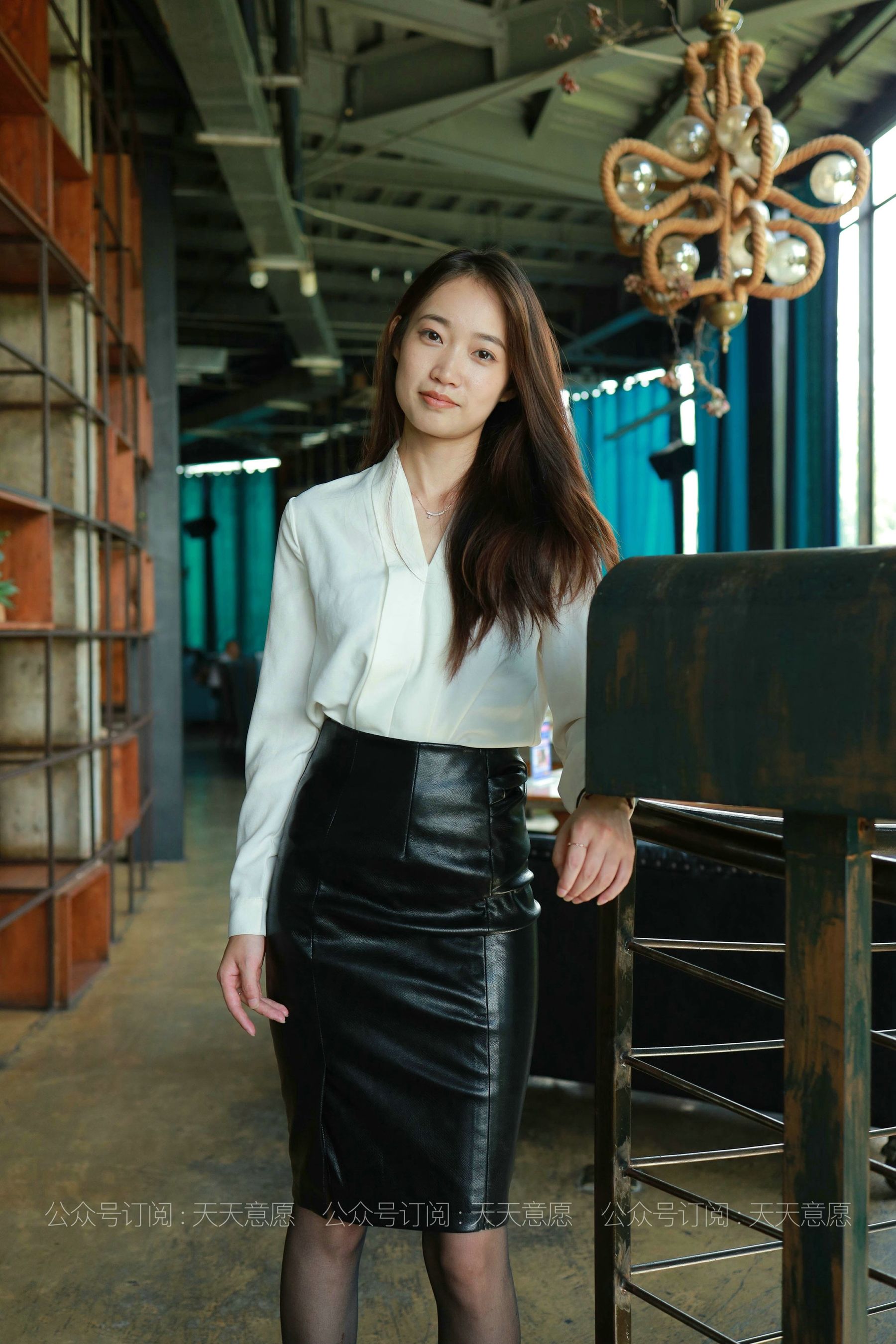 IESS Thoughts Fun Model: Xiaogao OL Black Rose