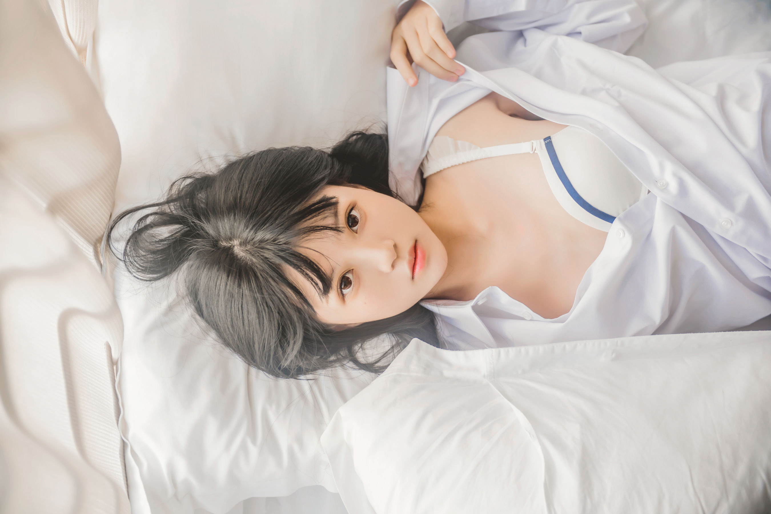 Loli cos 喵 -White Shirt Express
