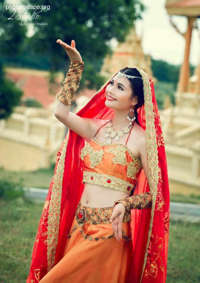 the day I let go of the curls the royal palace of the pearls is crazy