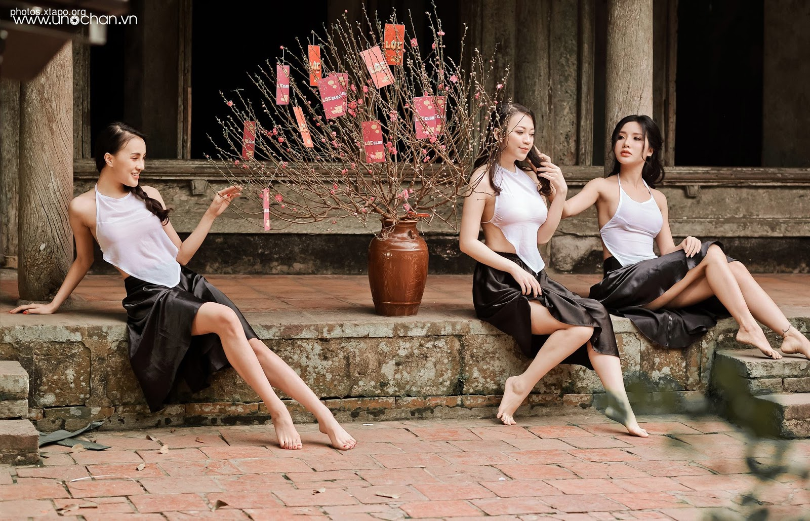 Instructions for packaging banh chung