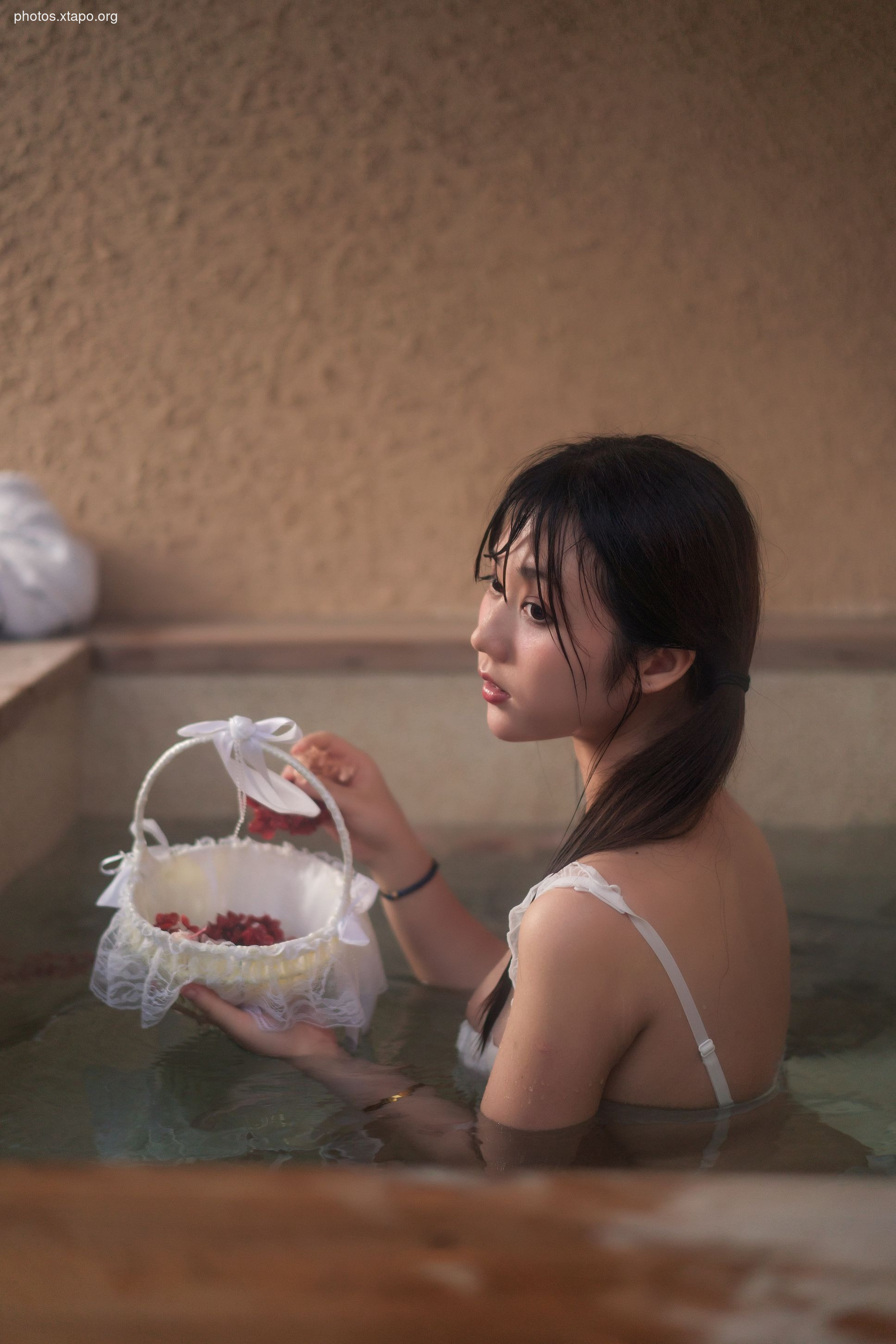 Kagami-chan-Elopement Hot Spring 28P