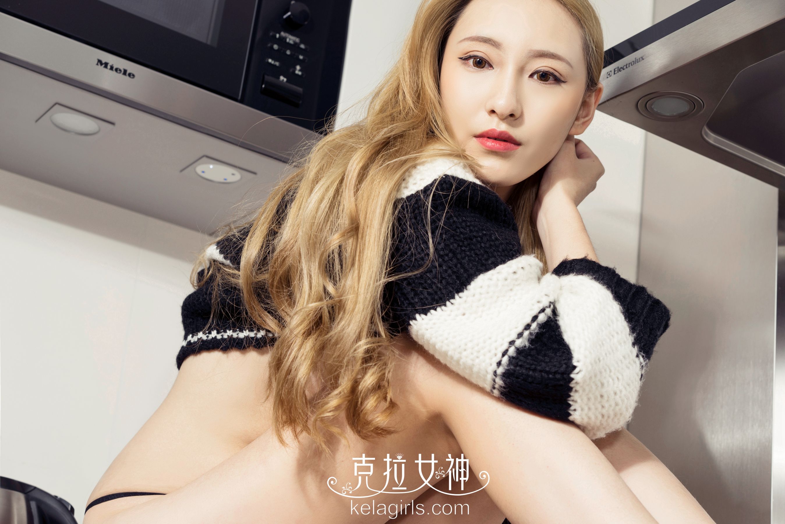 Chen Ying's Blonde Laundry Girl Carat Goddess