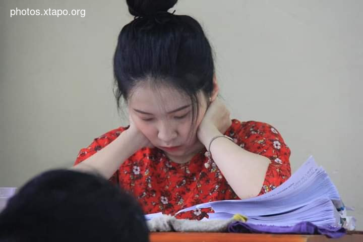 The teachers made parents stand still