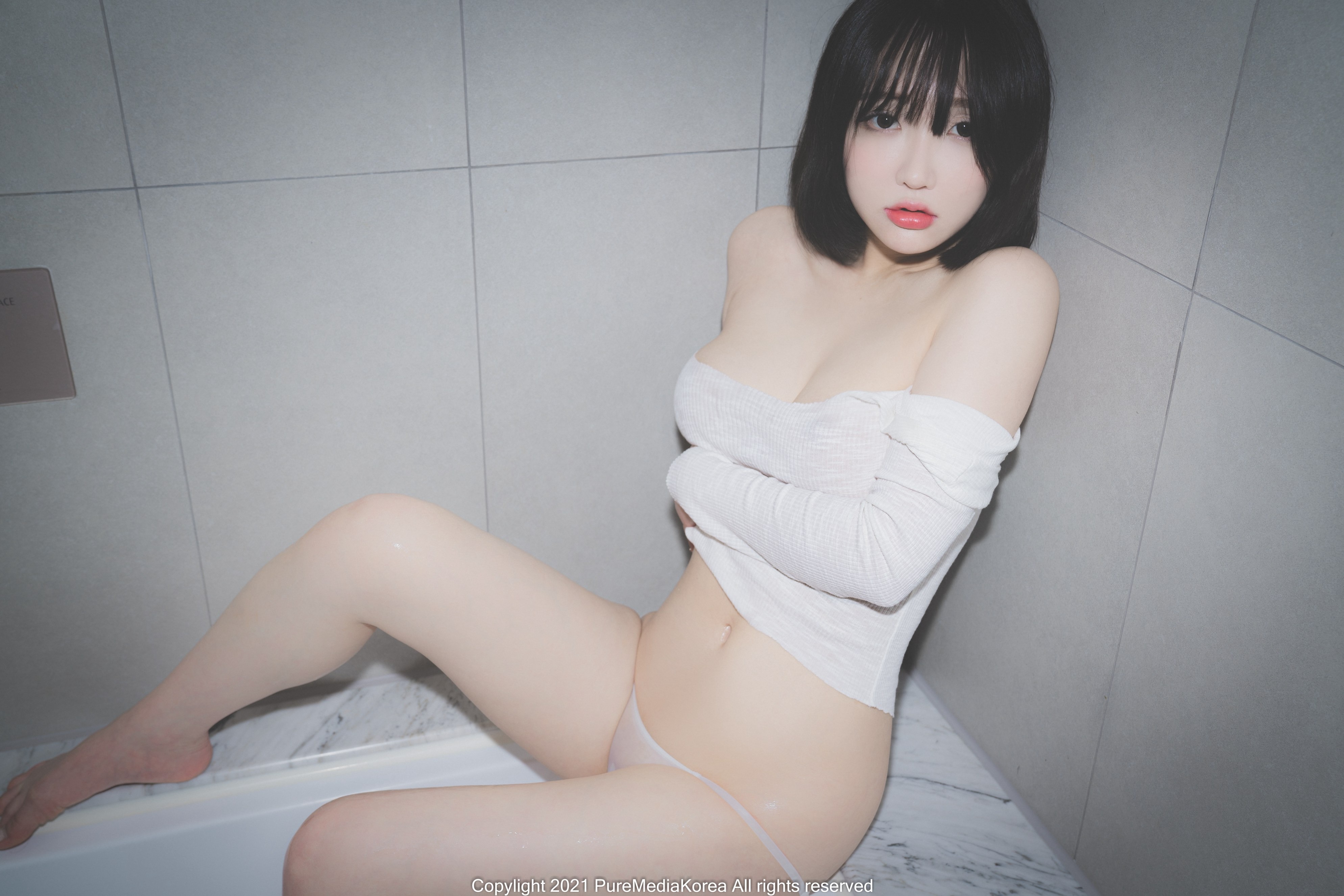 Pure Media Vol.070 Son Ye-Eun 72P