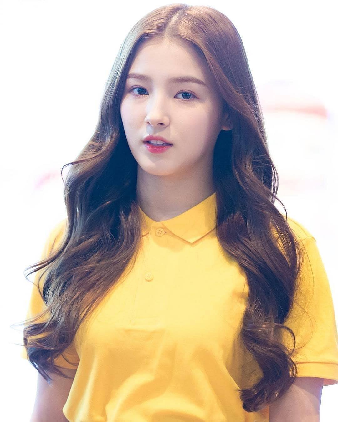 Nancy Momoland,