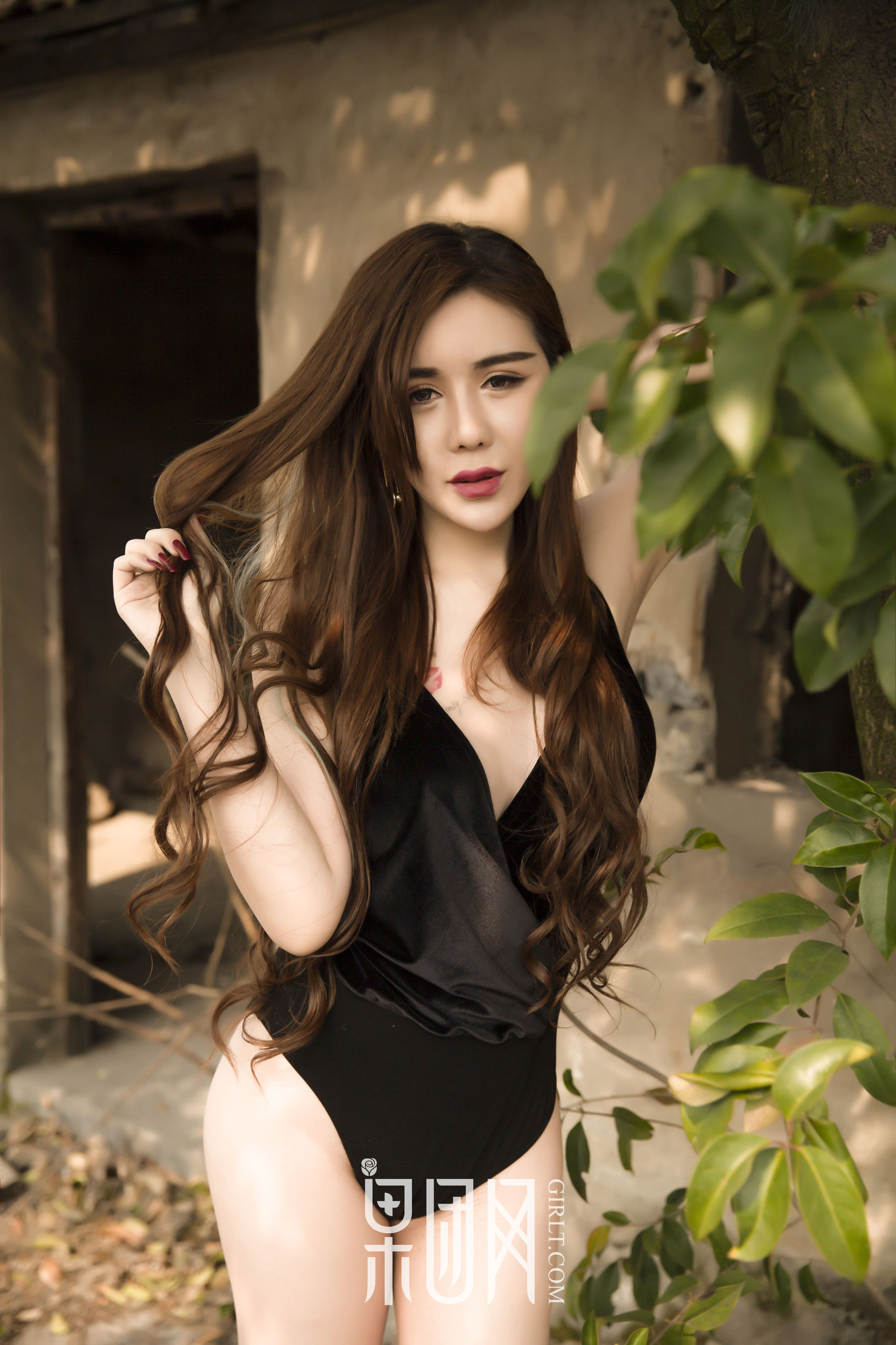 Zhou Xiaowei True Busty Rabbit Girl Vacuum Fruit Group Girlt No.019