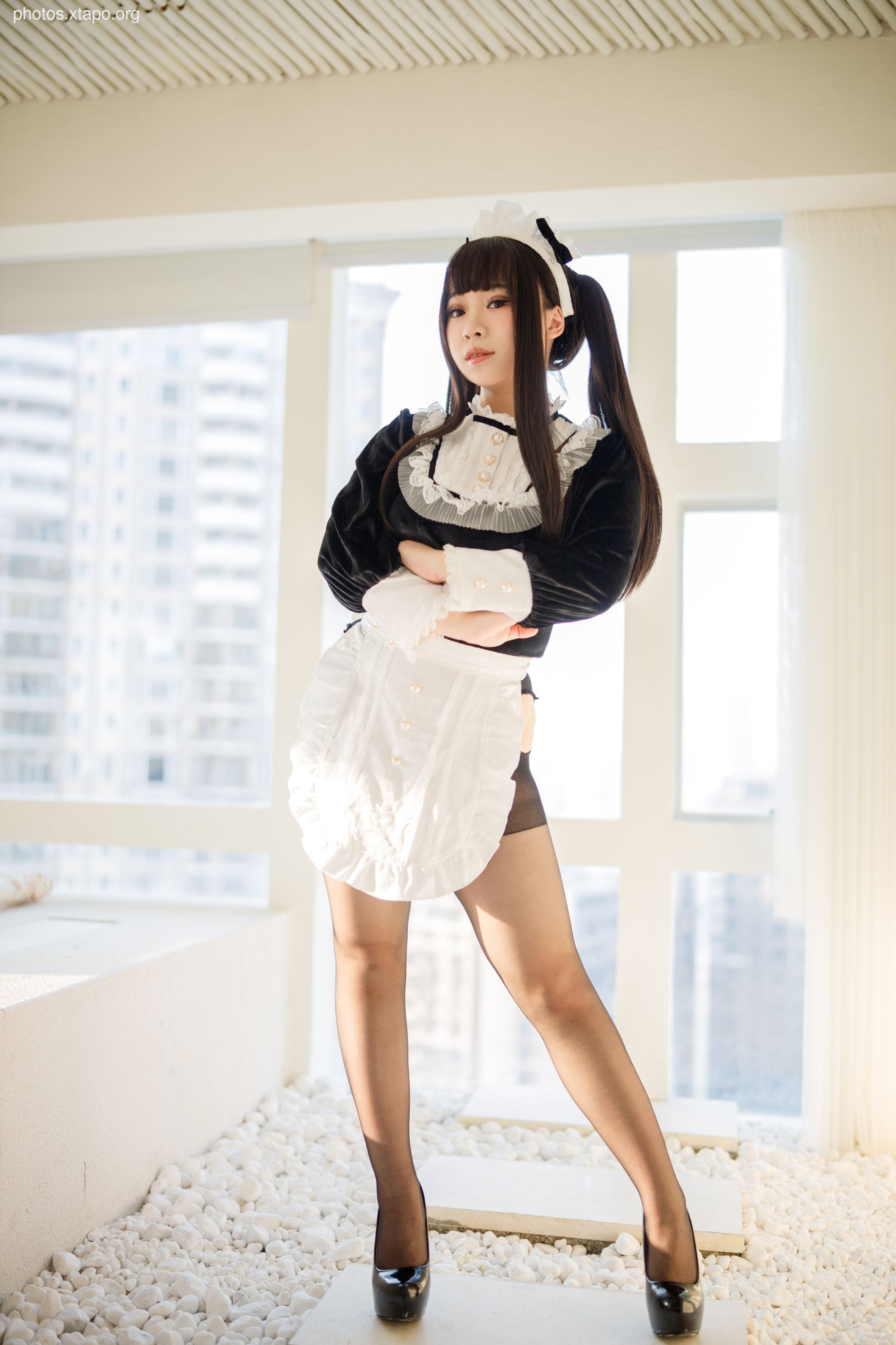 Walnut Meow -Monoun Maid 71P4V