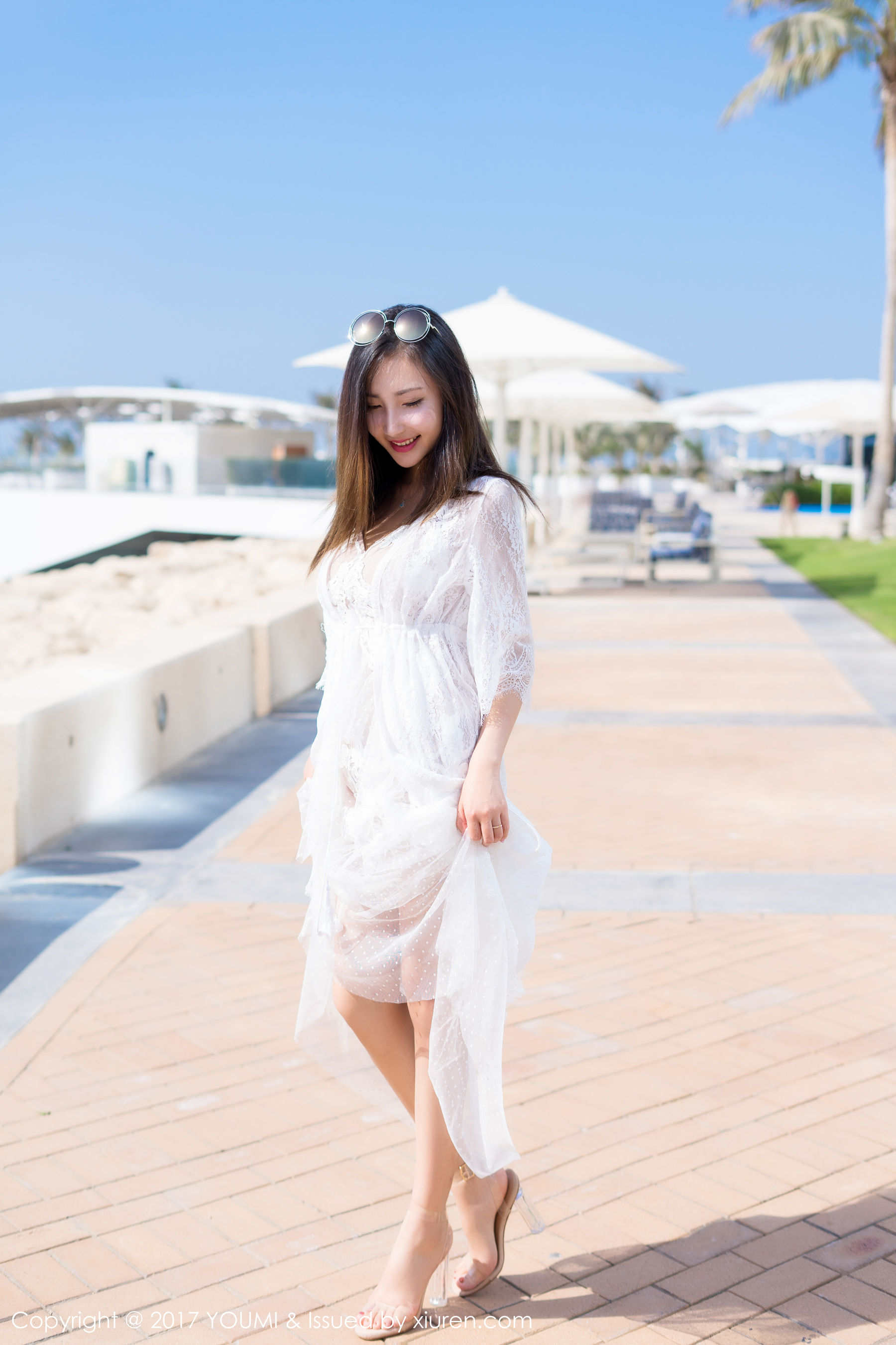 YUMI-Youmei Blue Sky Silver Beach Baiyun Beauty Beauty Youmihui Youmi Vol.088