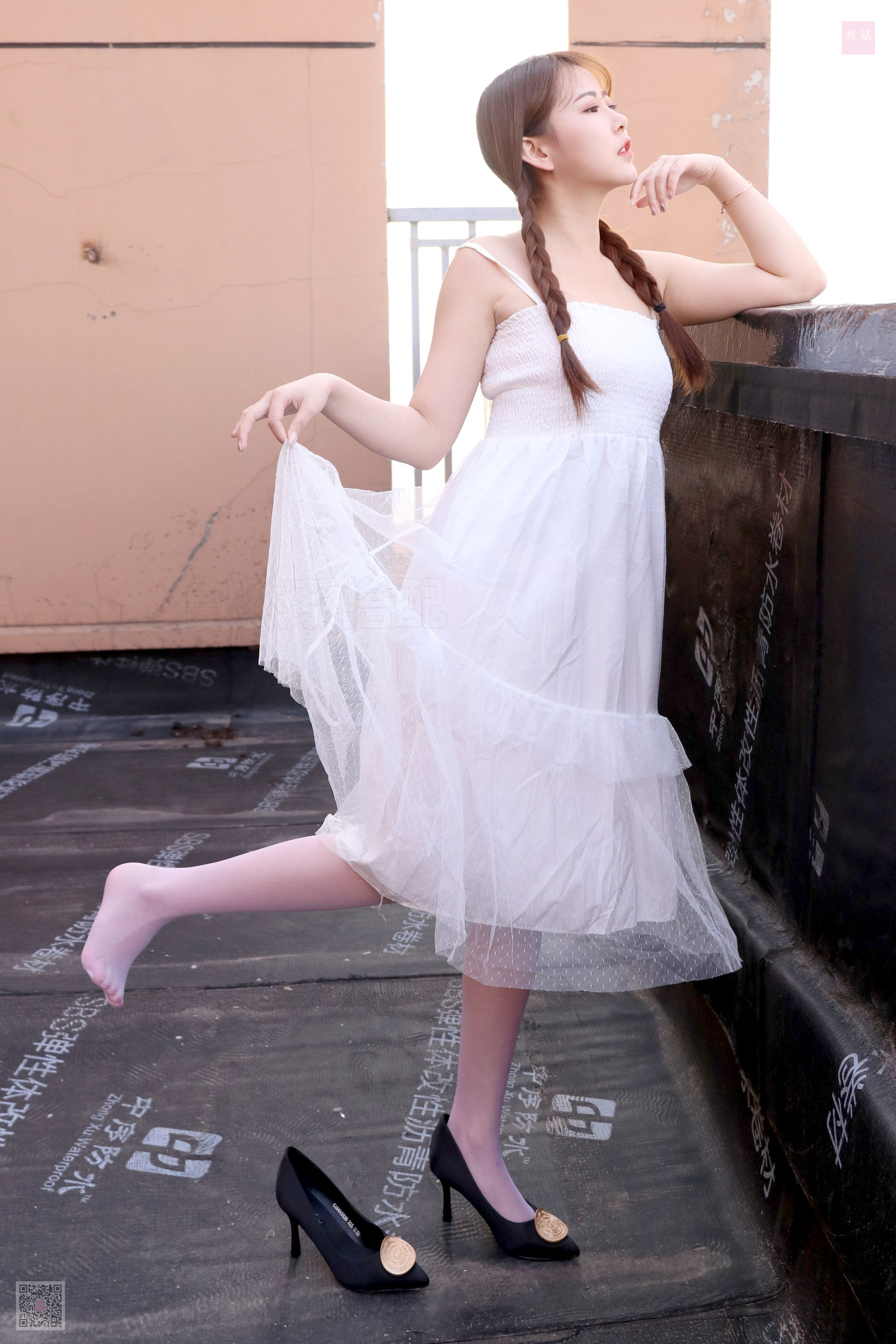 Sihua SH021 girl who dances in the rooftop of Su Yu