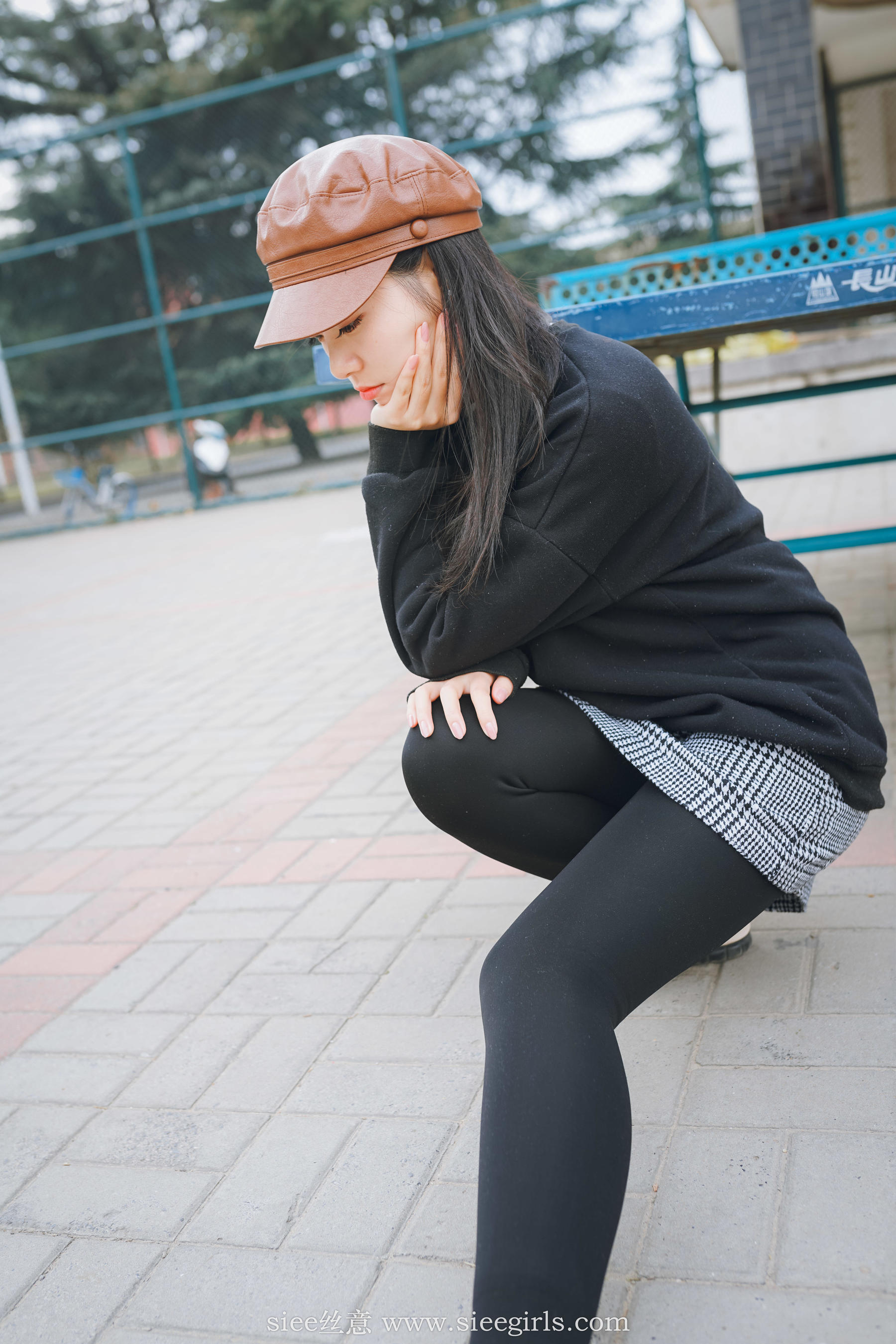 Si Yi Siee The romantic sisters of the bear