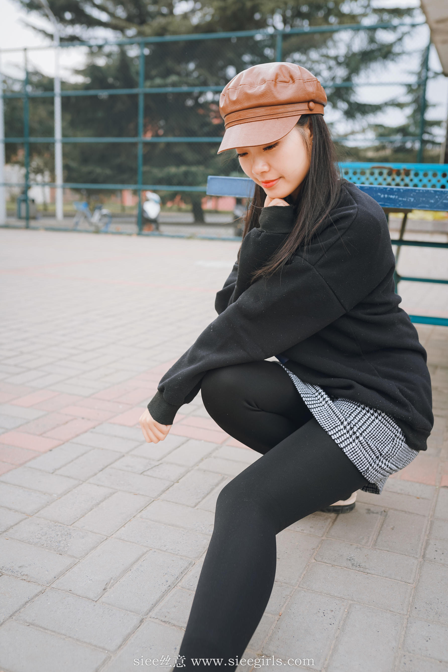 Si Yi Siee The romantic sisters of the bear