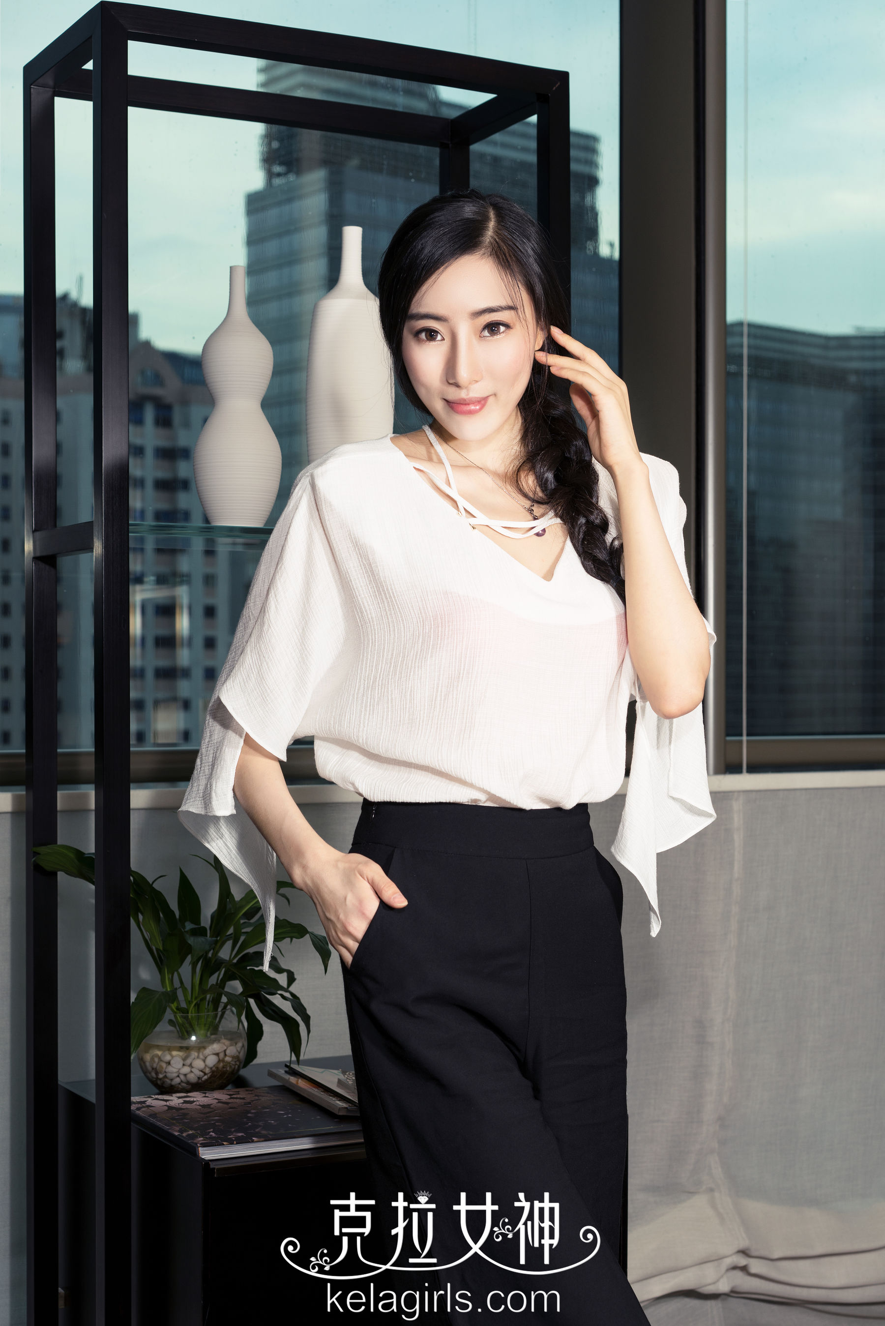 Yinger Supermodel Love Newsman Crane Goddess