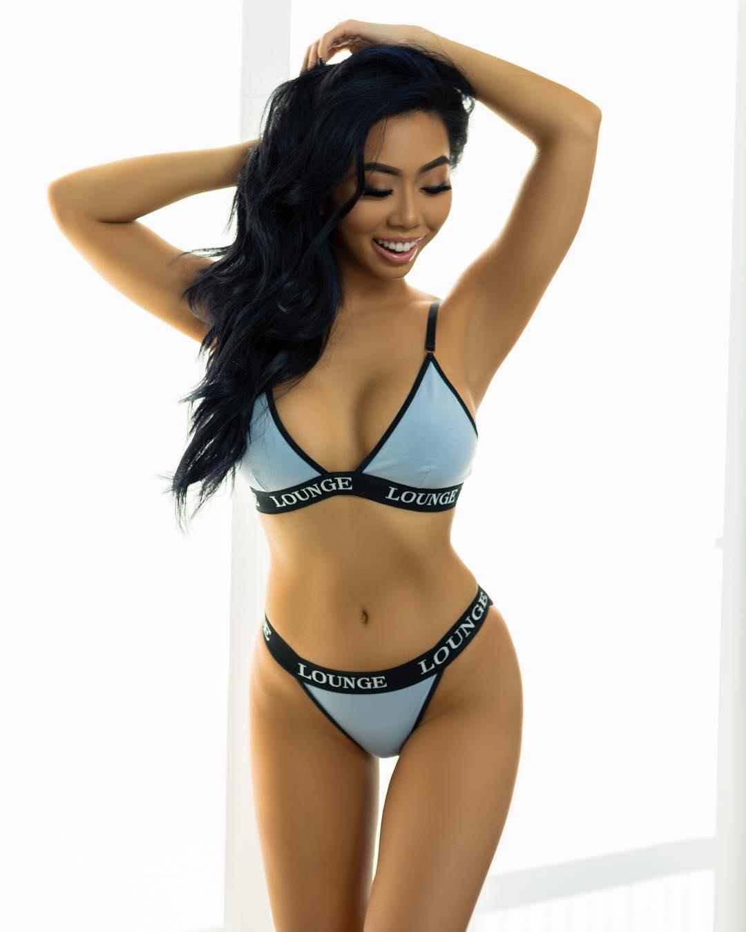 Victoria Nguyen Bikini Wheat Skin Picture and Photo