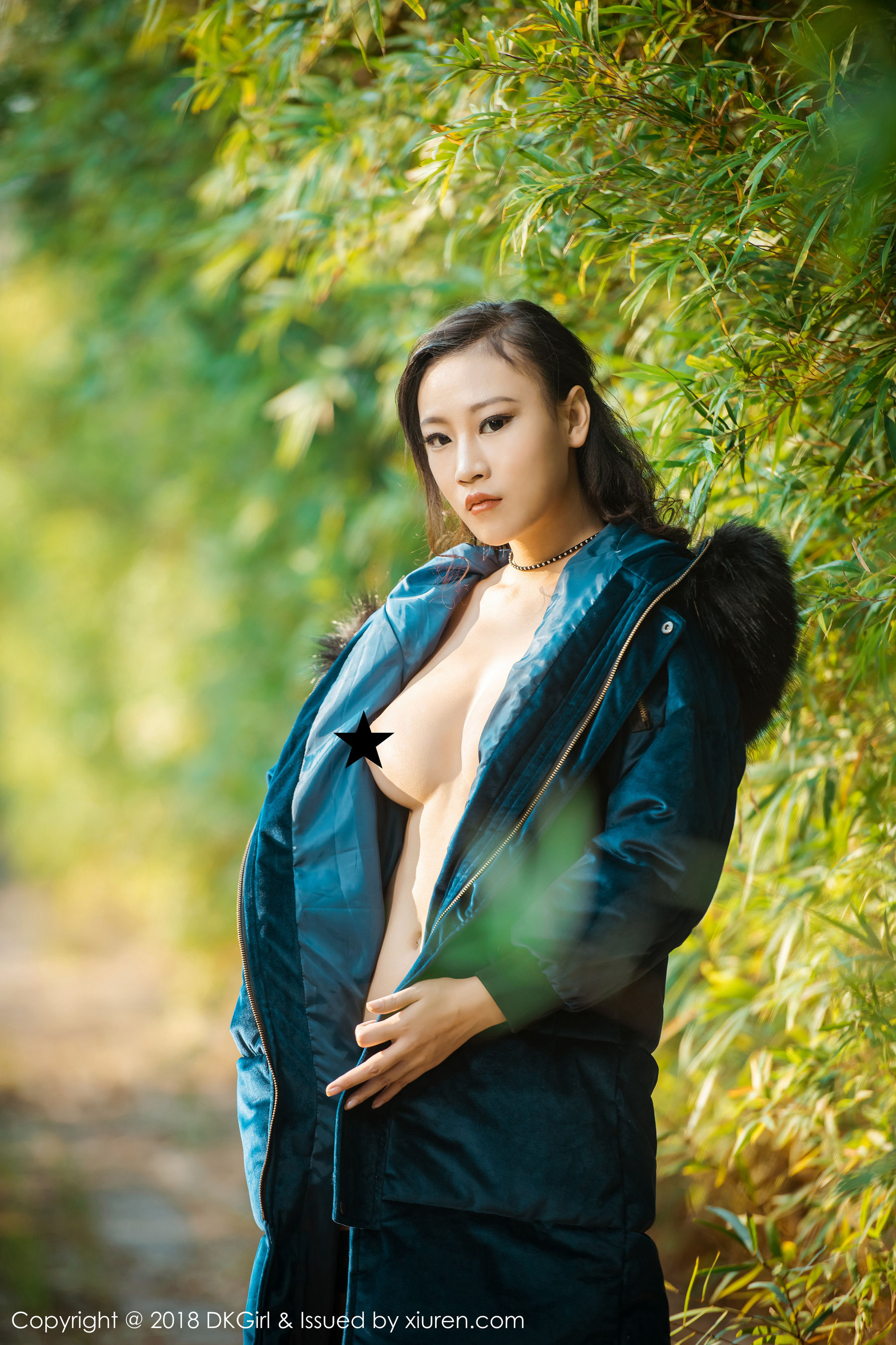 Mengqian Beautiful Legs and Milk Wonderful Temptation Royal Girl DKGIRL Vol.057