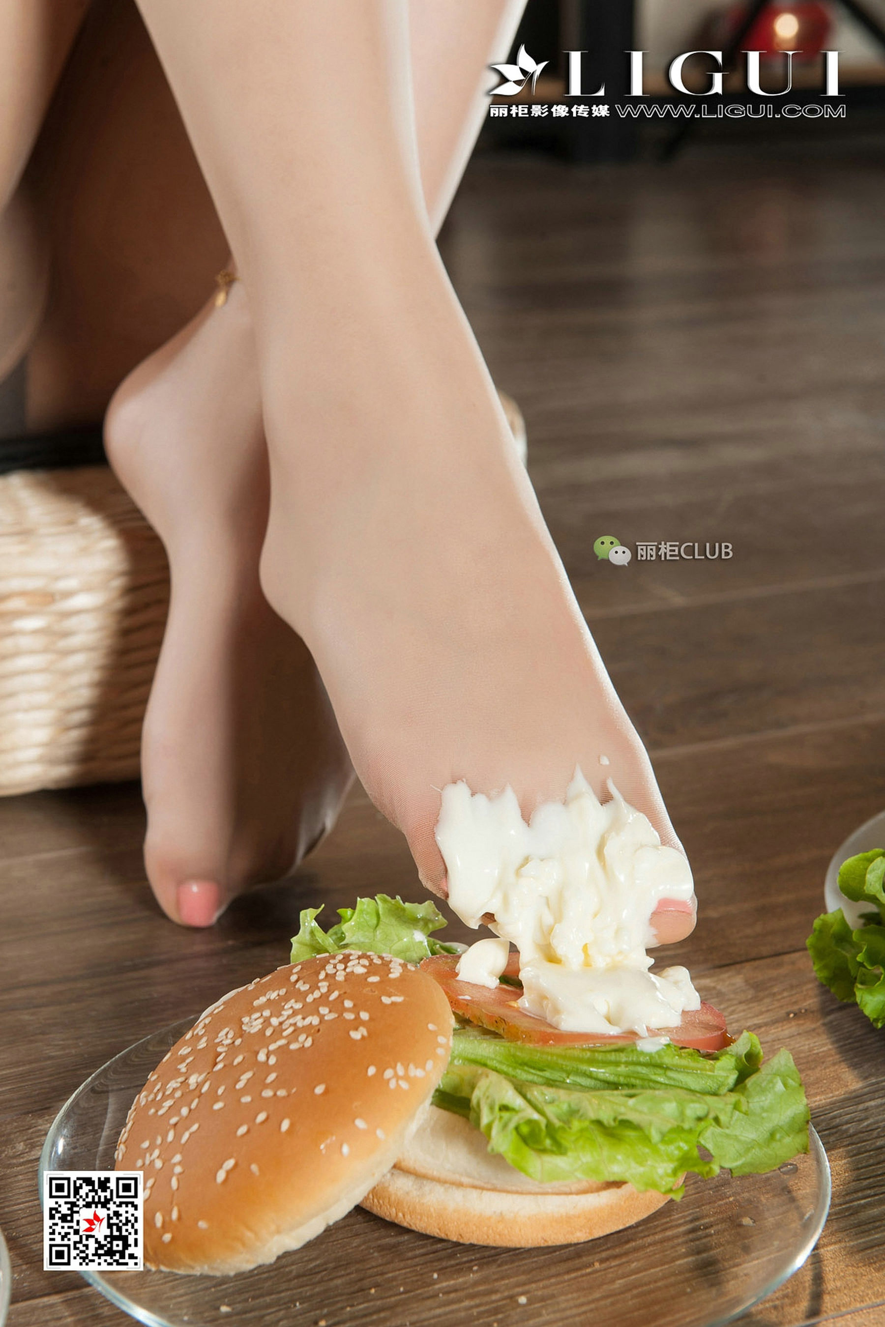 Model ice cream Pork Burger Ligui