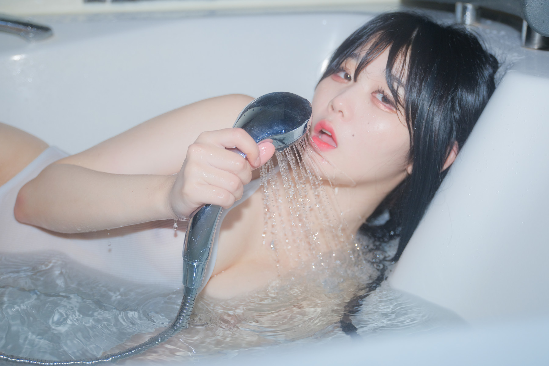 ZIA.Kwon Kwon Ji-ah, [Yo-U] Shower Set.03