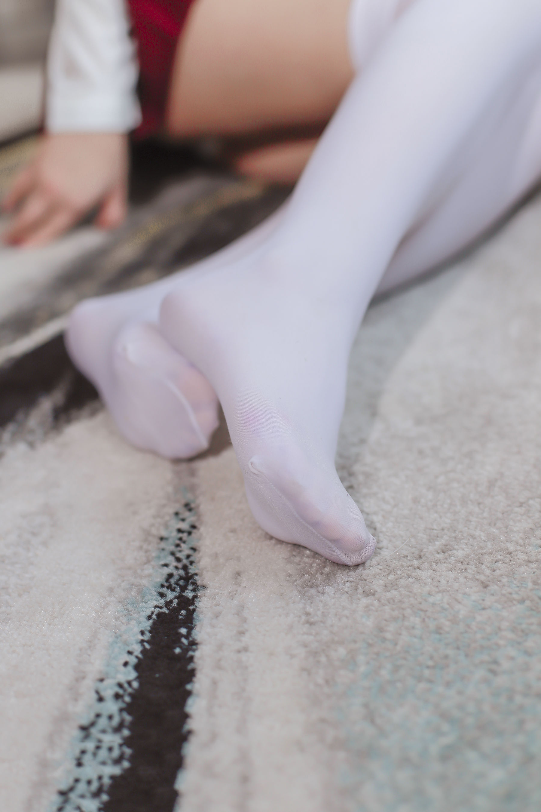 Meow Sugar Scales Vol.450 A red skirt photo set picture