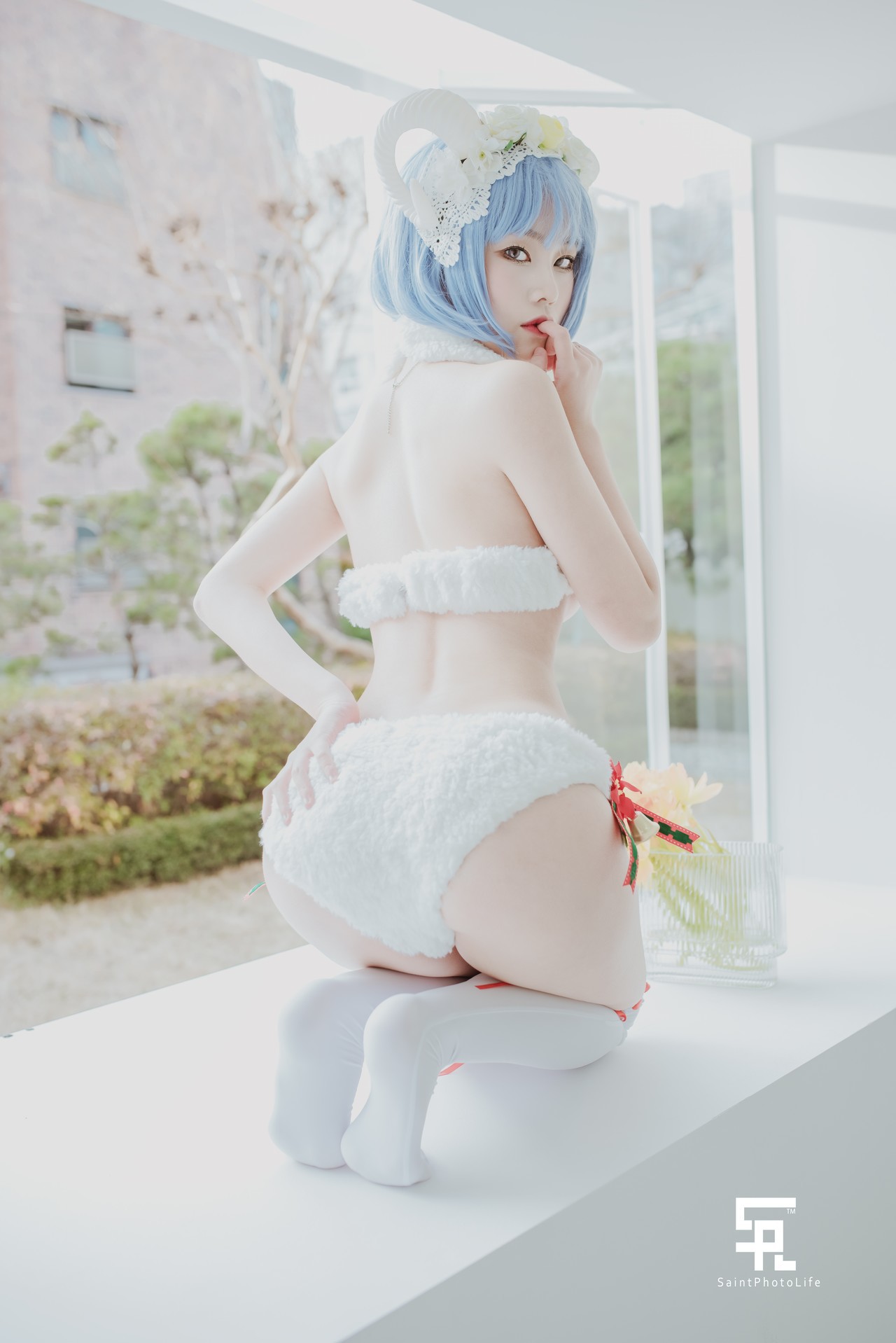 YUNA 윤아, [SAINT Photolife] Yuna's Cosplay Vol