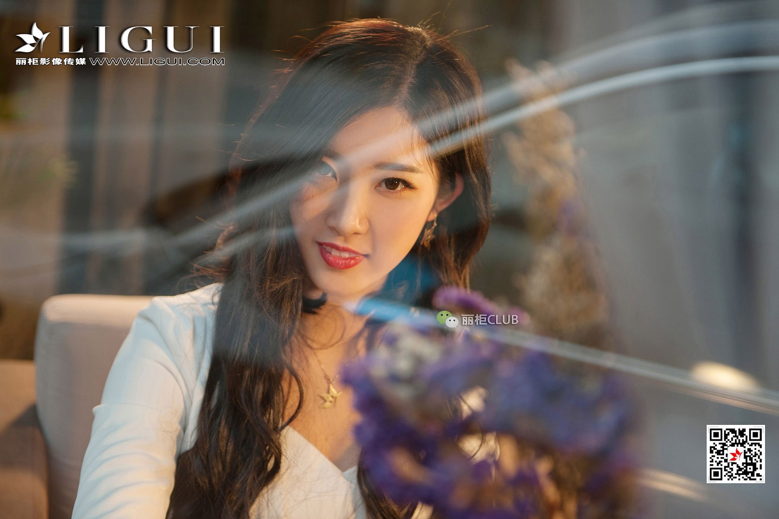 MODE Leg Model Xiaoxiao White -collar Meat Beautiful Legs Ligui