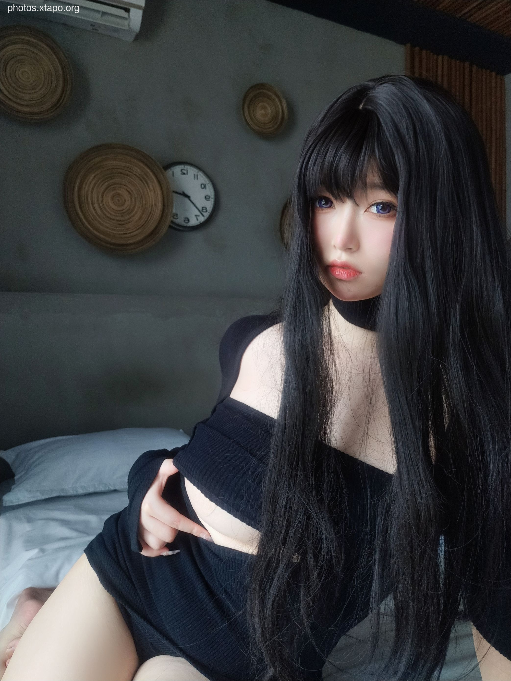 The heroine K shy sister