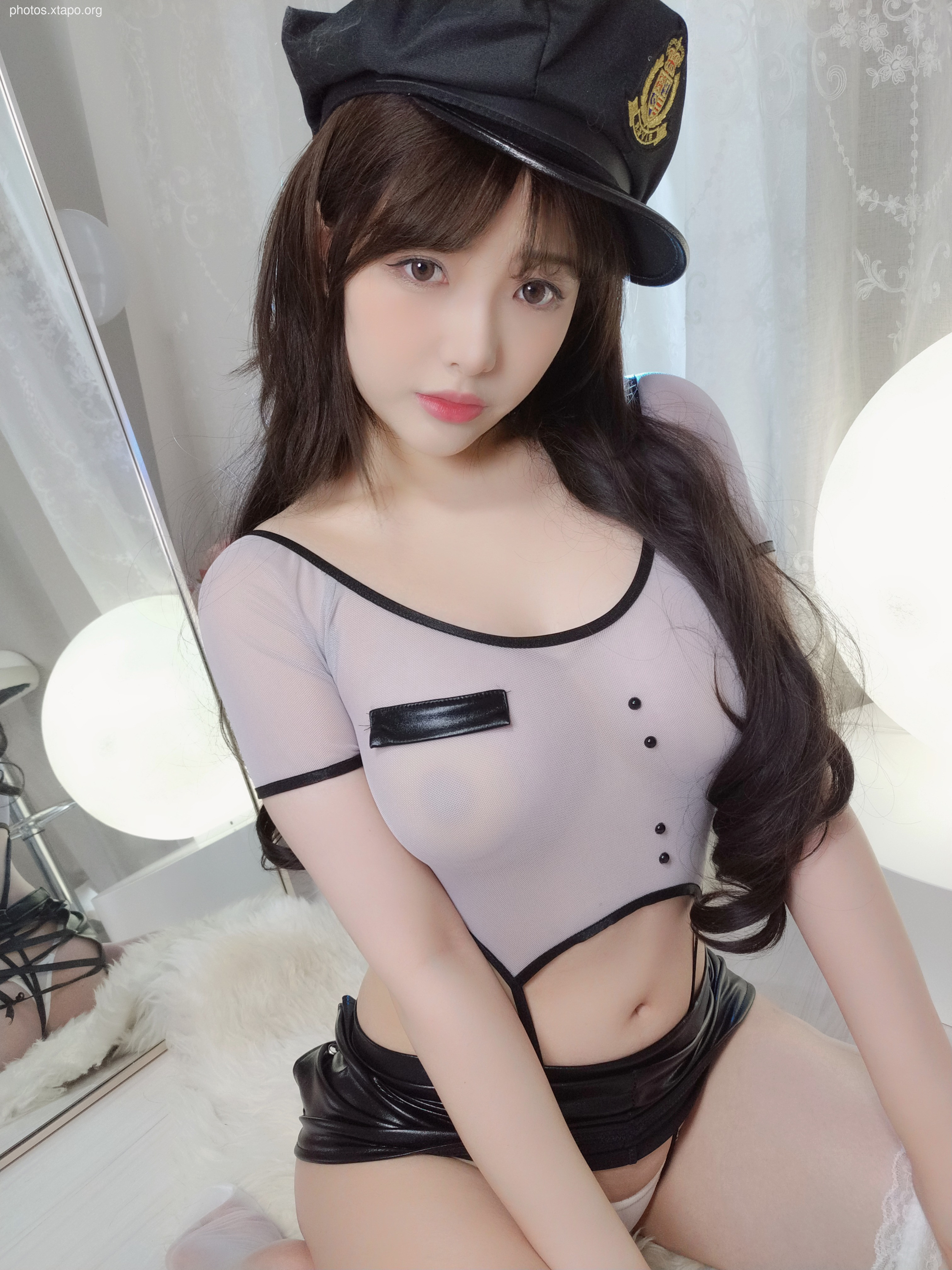 Wenmei took a selfie in July (July 23 member resources)