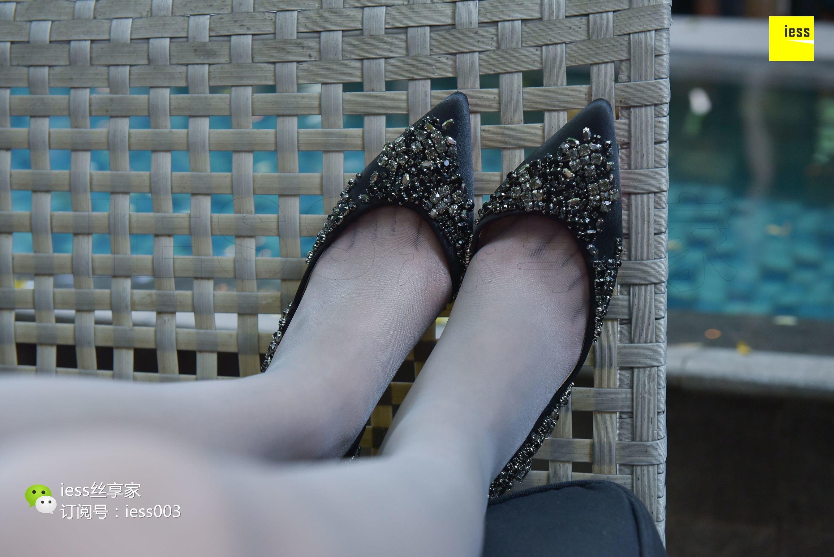 Silkxiang Home 093 Seventy -seven Girls playing beside the pool IESS Thoughts and Fun