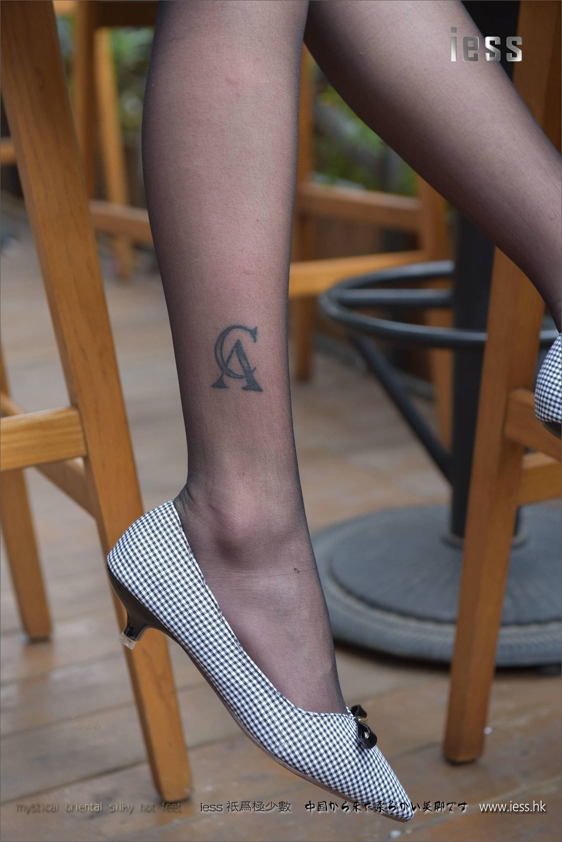 Silk Foot Bento 110 Xiaoxiao Outdoor Black Silk Flat Shoes IESS is thinking about it