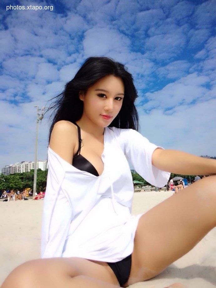 FAN LING JOLIE (Fan Ling Jolie)