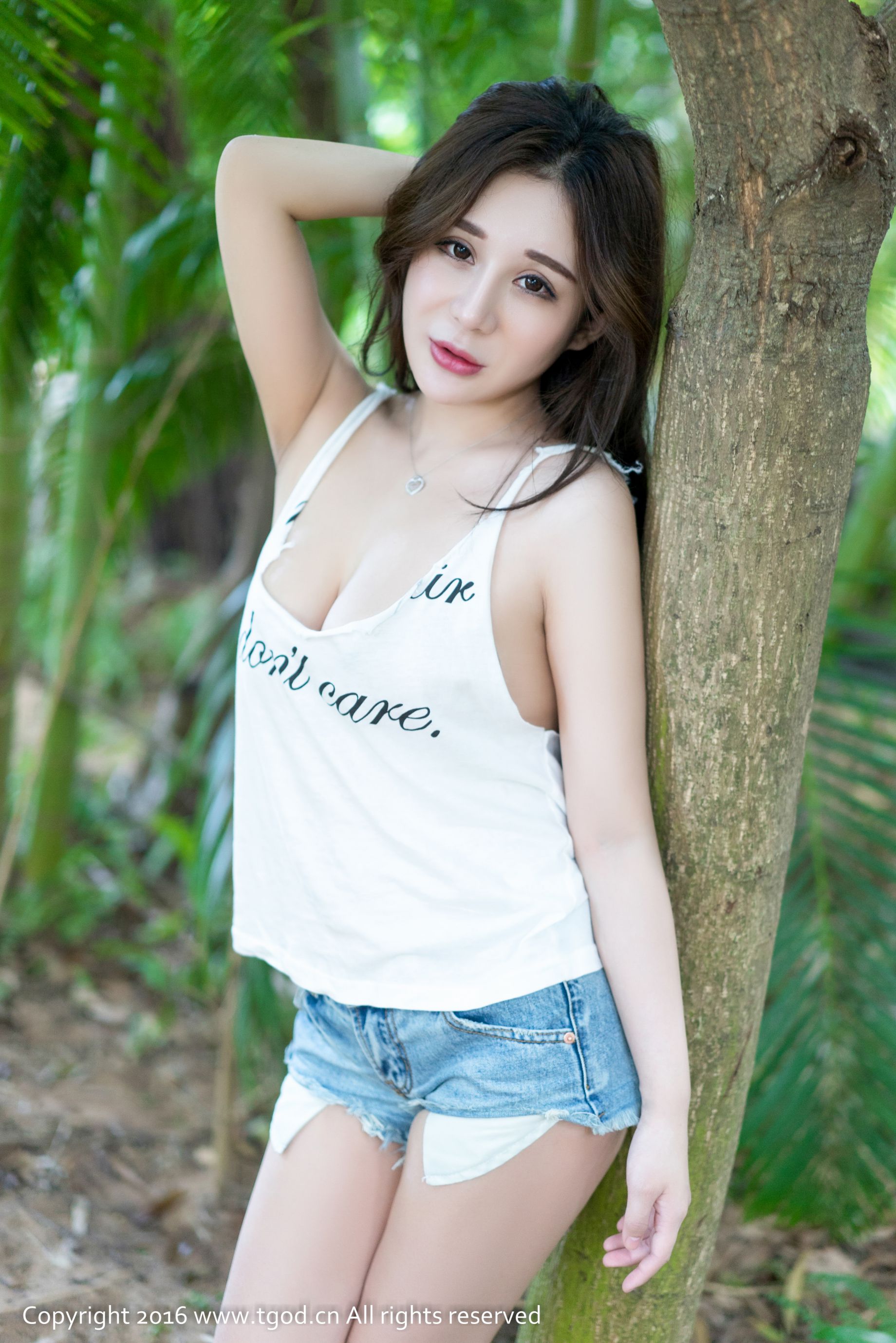 Chen Jiayao Ayomi Sanya Travel Shooting at first sight for her heart push the goddess TGOD