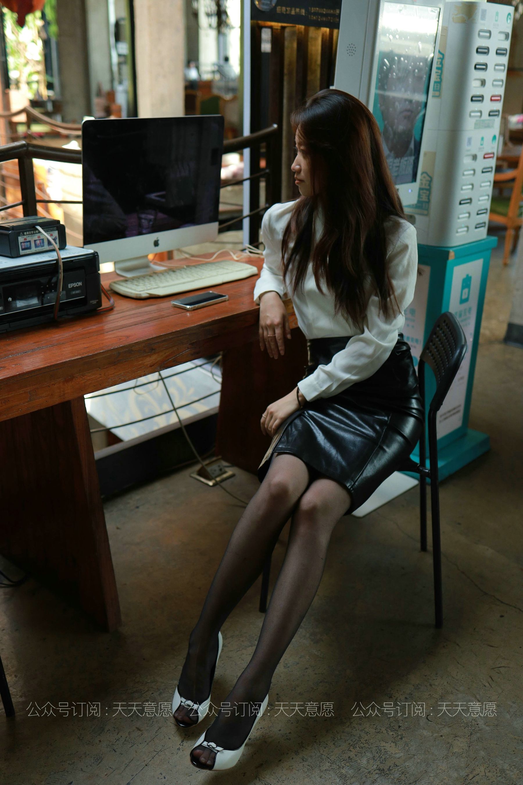 IESS Thoughts Fun Model: Xiaogao OL Black Rose