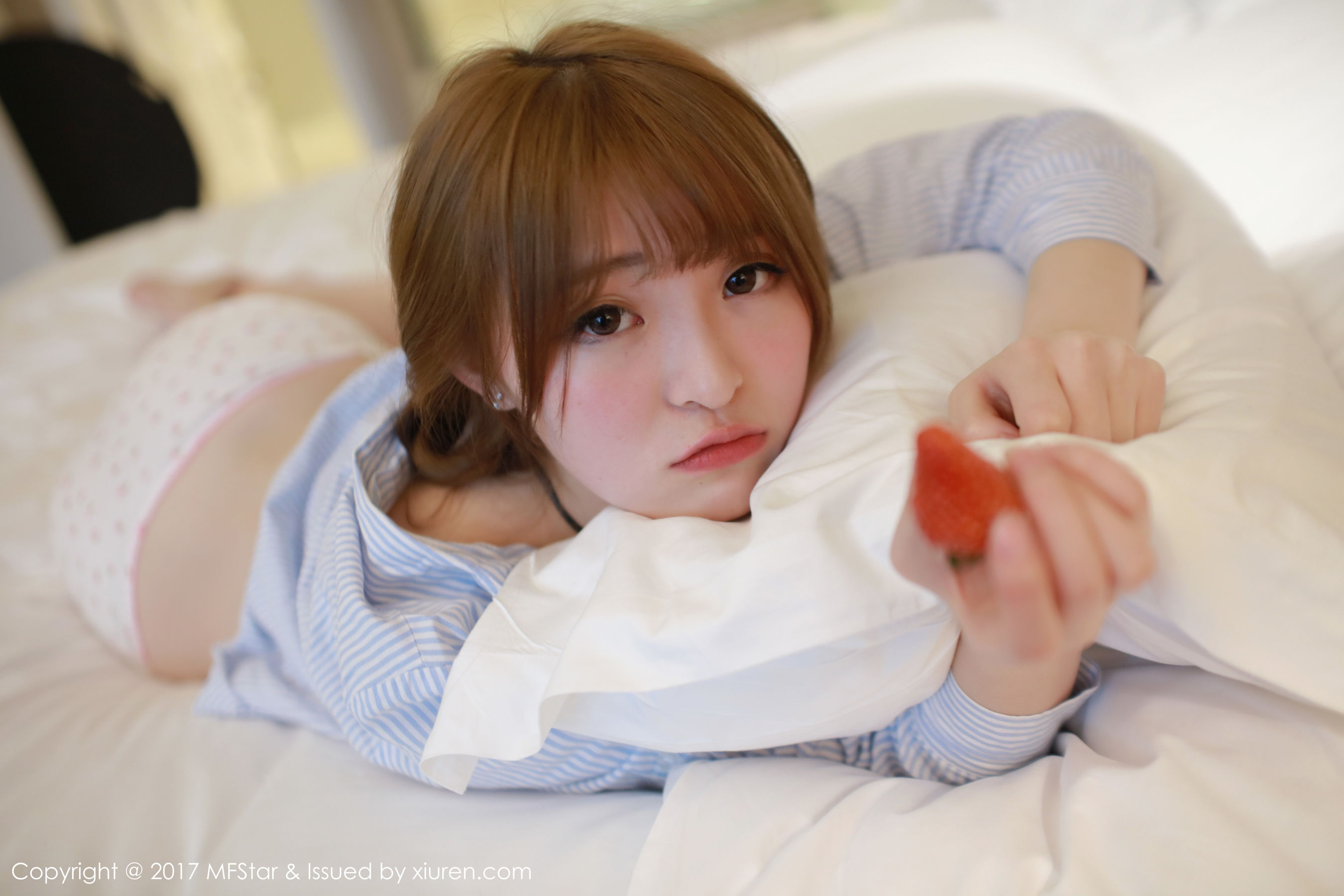 Yi Xiaoqi MOMO Strawberry PantsShirt Series Model Academy MFStar Vol.096