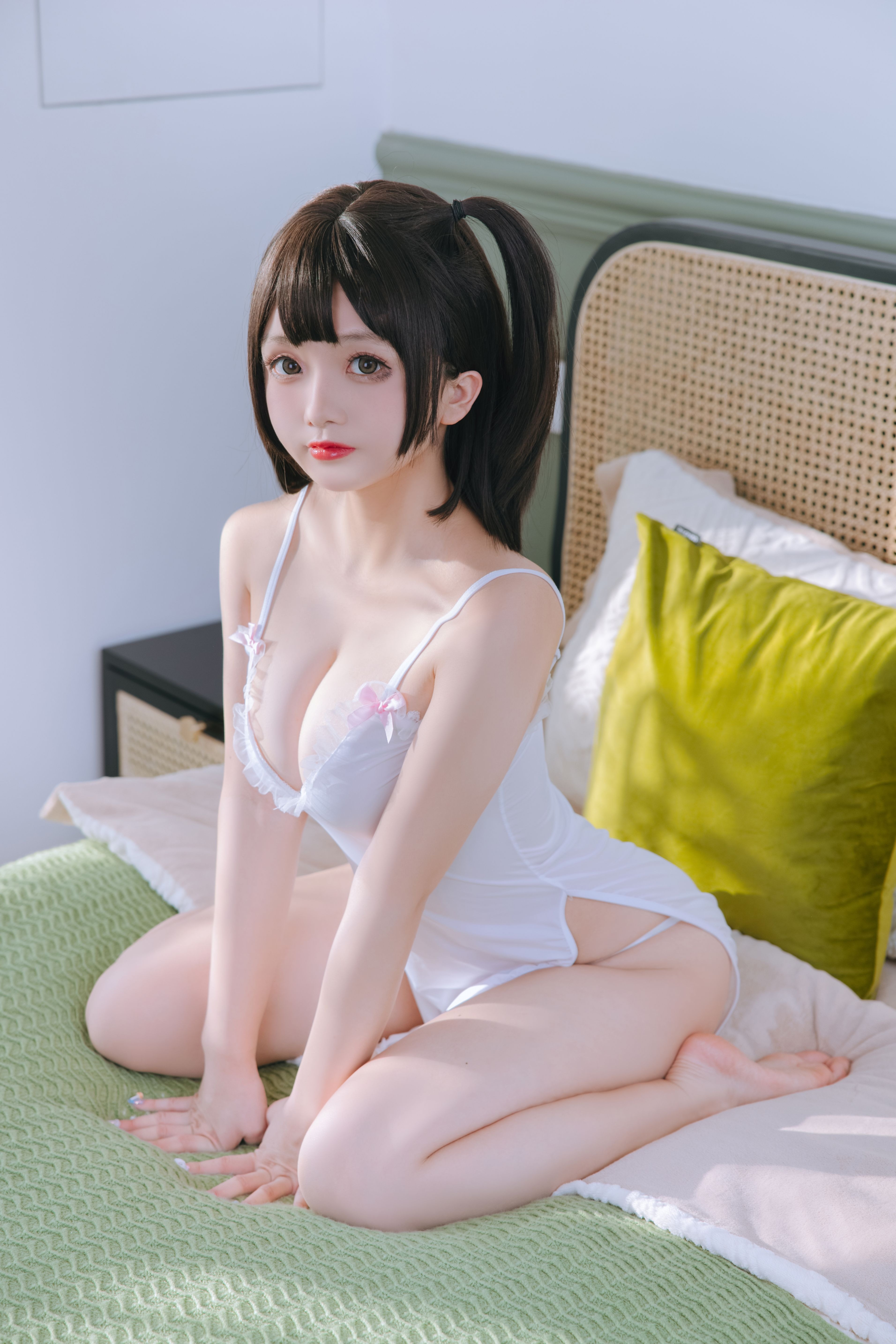 Rina Jiao -Wet Body Little White Skirt 97P -1.06GB