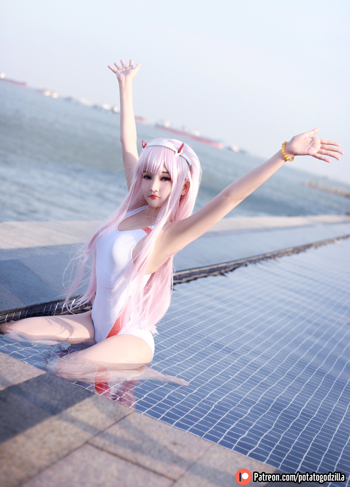 Cosplay Potato Godzilla Zero Two Swimsuit