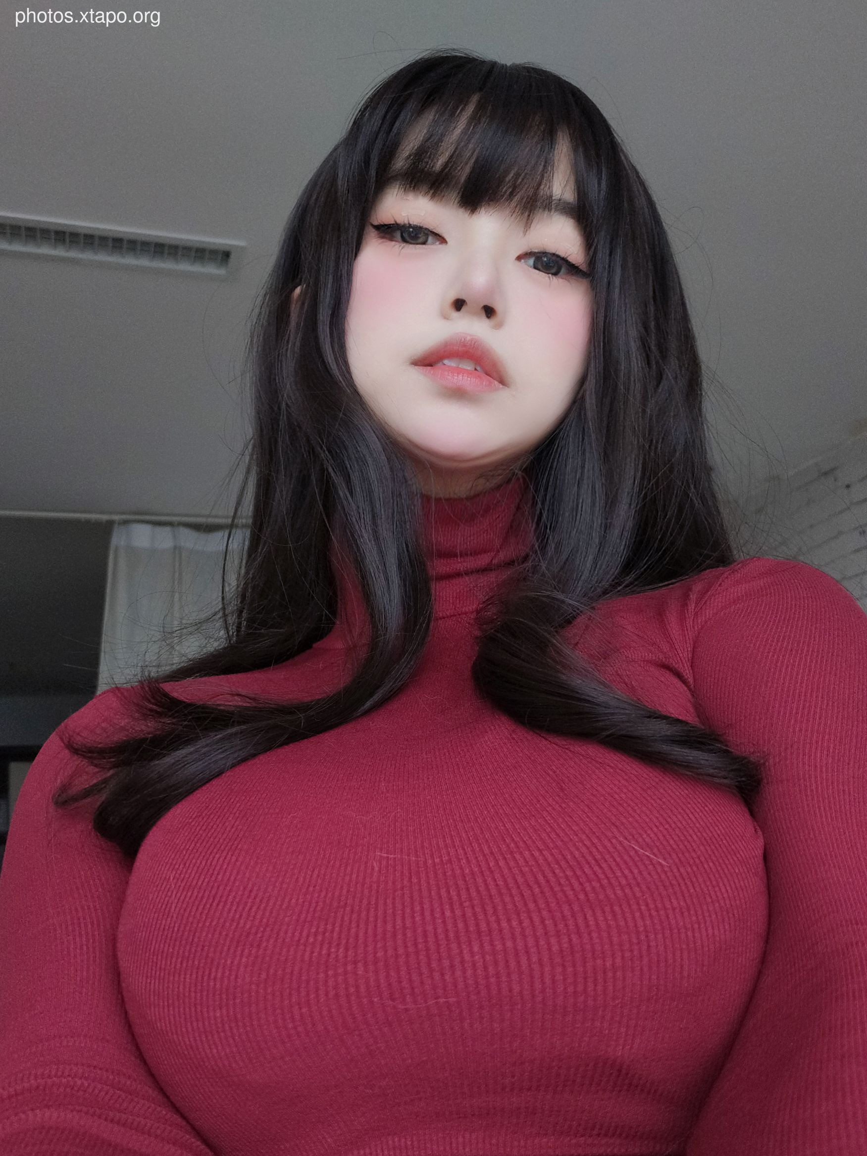 The full sister of the heroine K red sweater