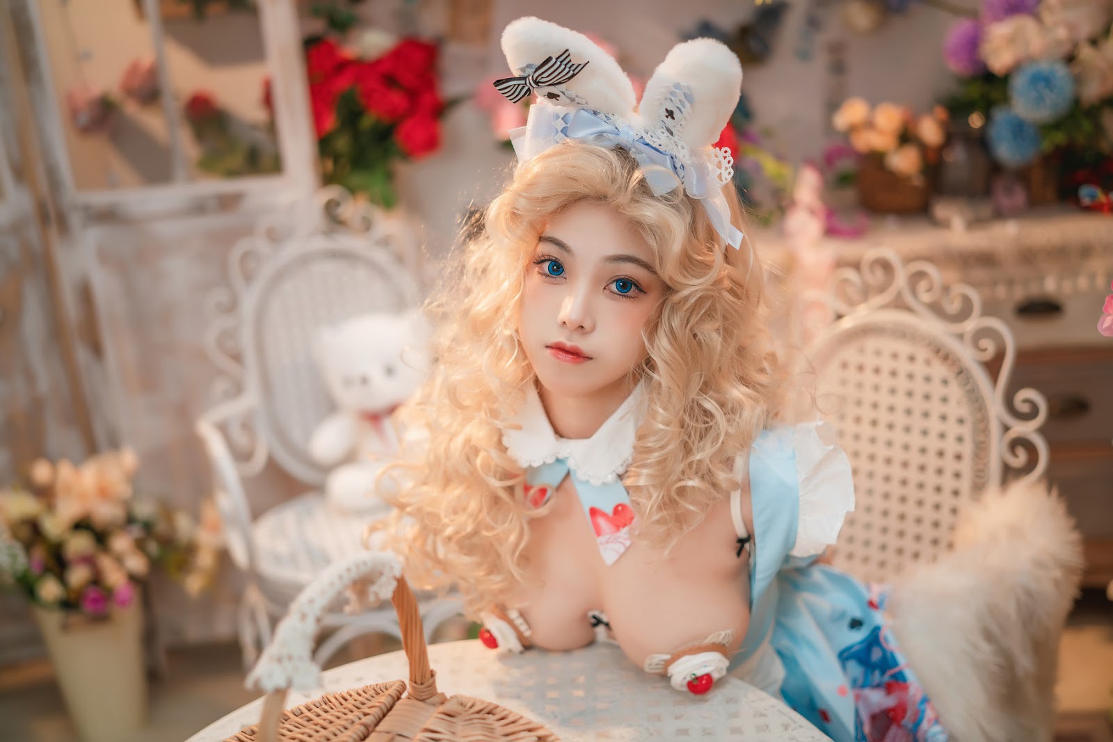 Cosplay Honey Cat Fur Alice in Wonderland Mr. Rabbit