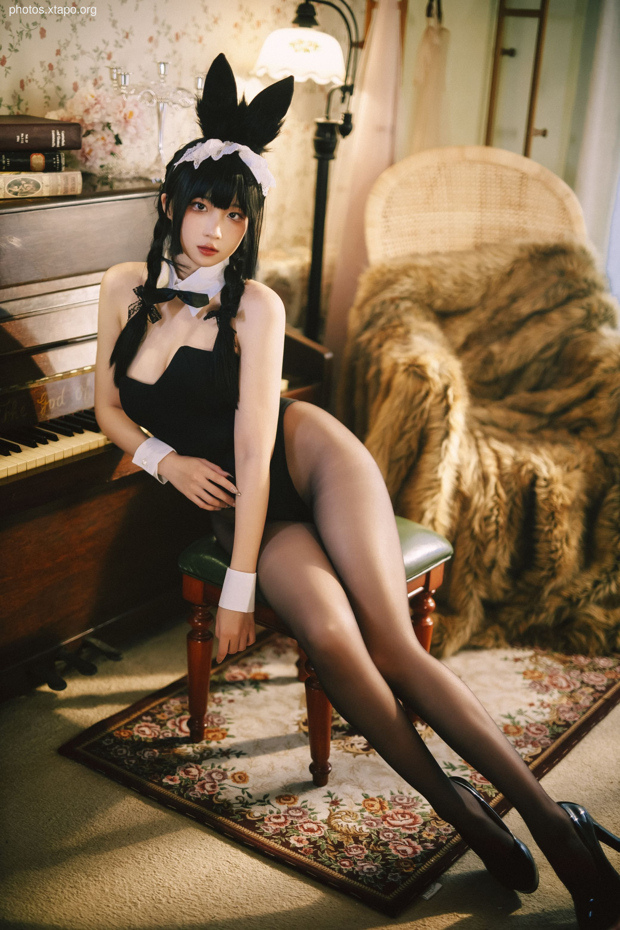 Vasteah Crayfish Rabbit Girl Theme Book