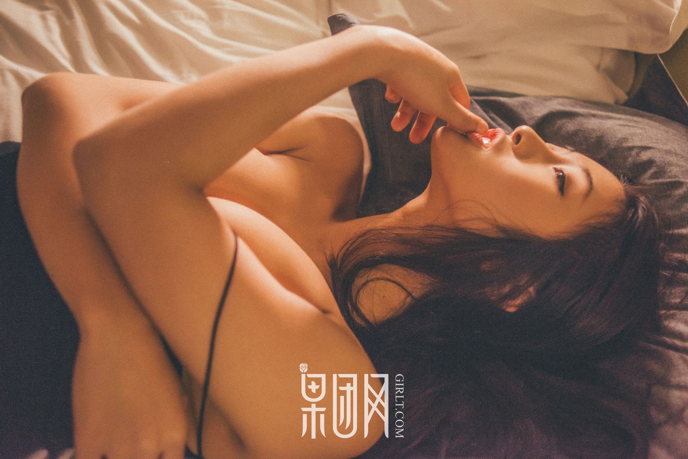 Fat/Liu Yixi Sexy Symbly Anchor Fruit Group Girlt No.128