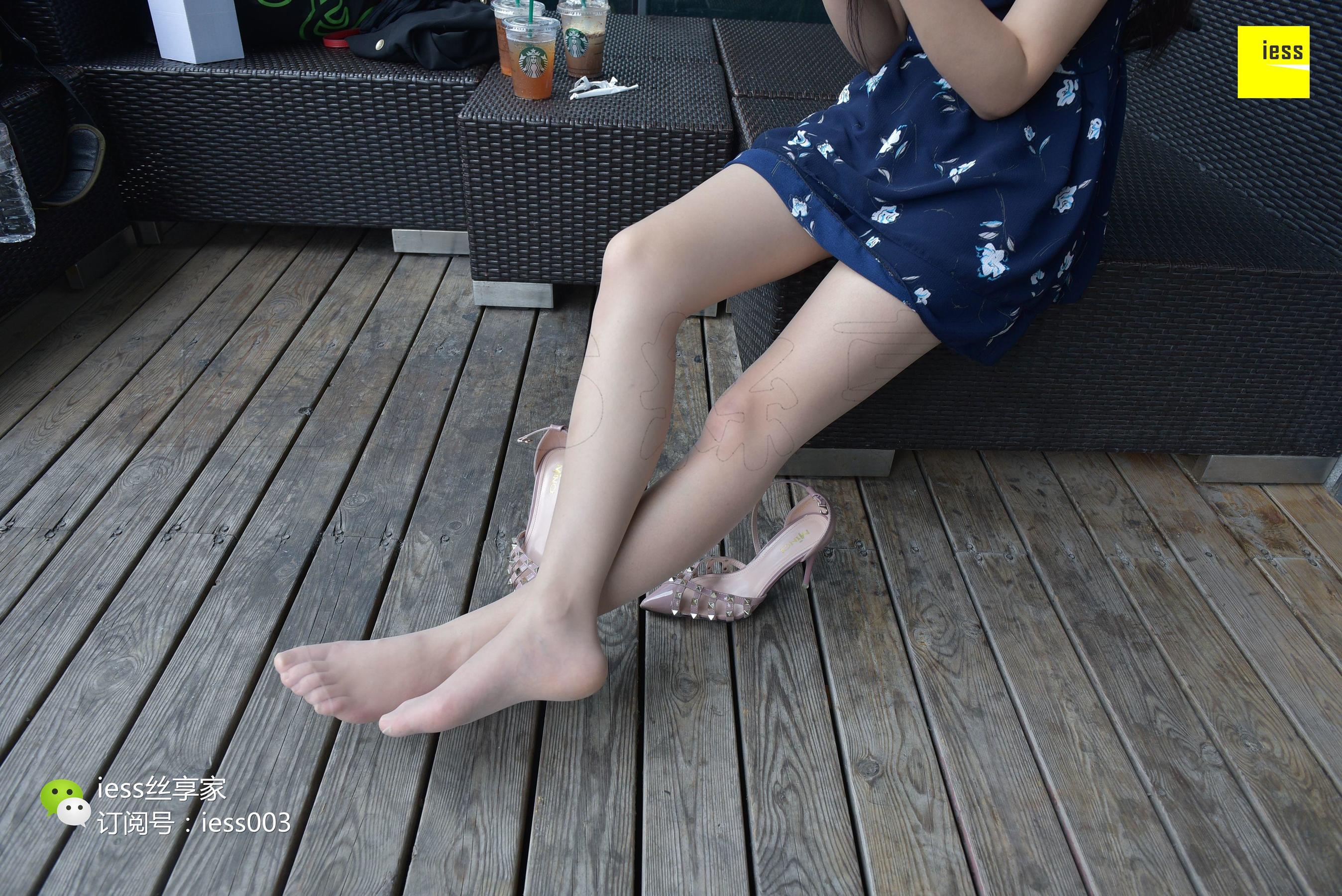 Si Xiangjia 038 Xinxin Girl in the Sun in Starbucks II IESS Thoughts and Fun