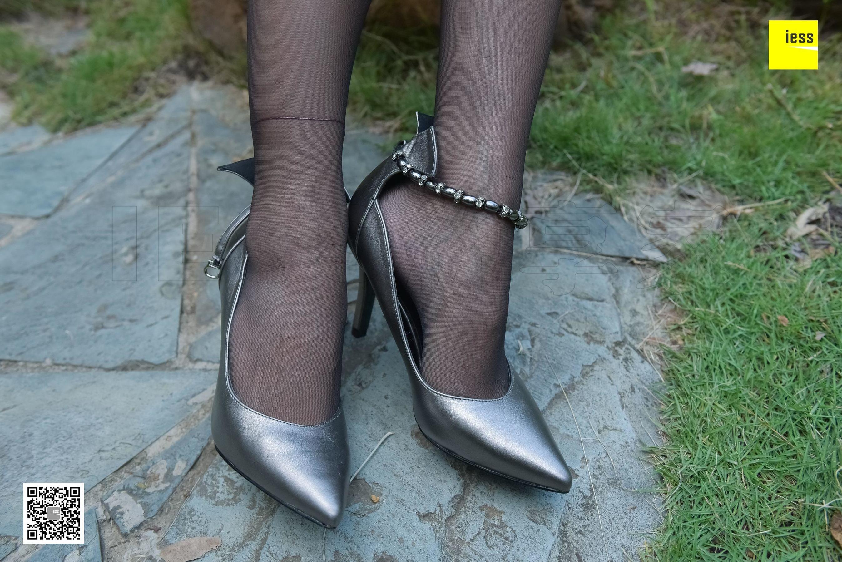 Silkxiang Home 115 Autumn and Autumn The Black Silk Beauty of the Garden IESS is thinking about it