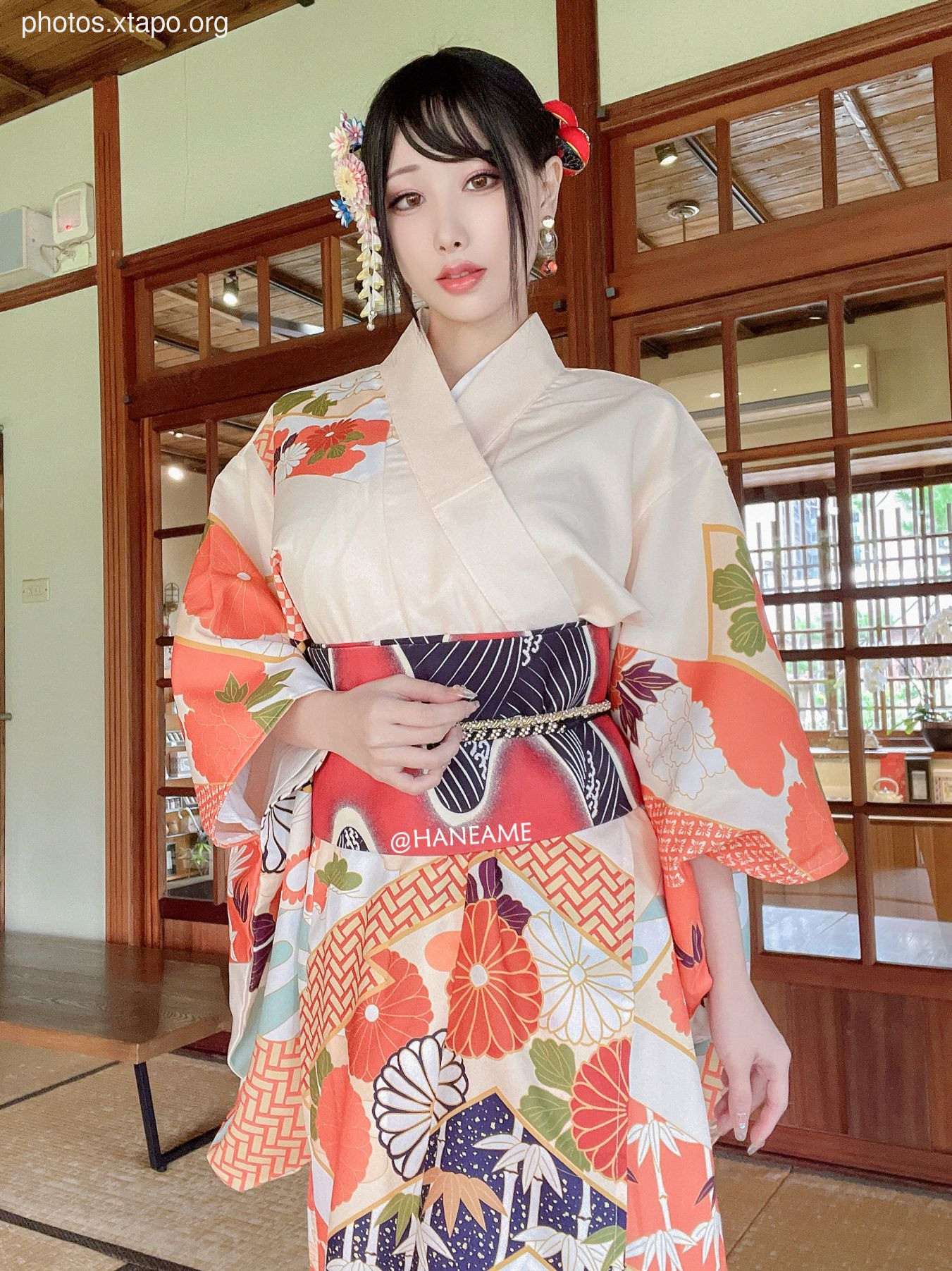 HaneAme 雨波 — Flower Print Kimono Girl