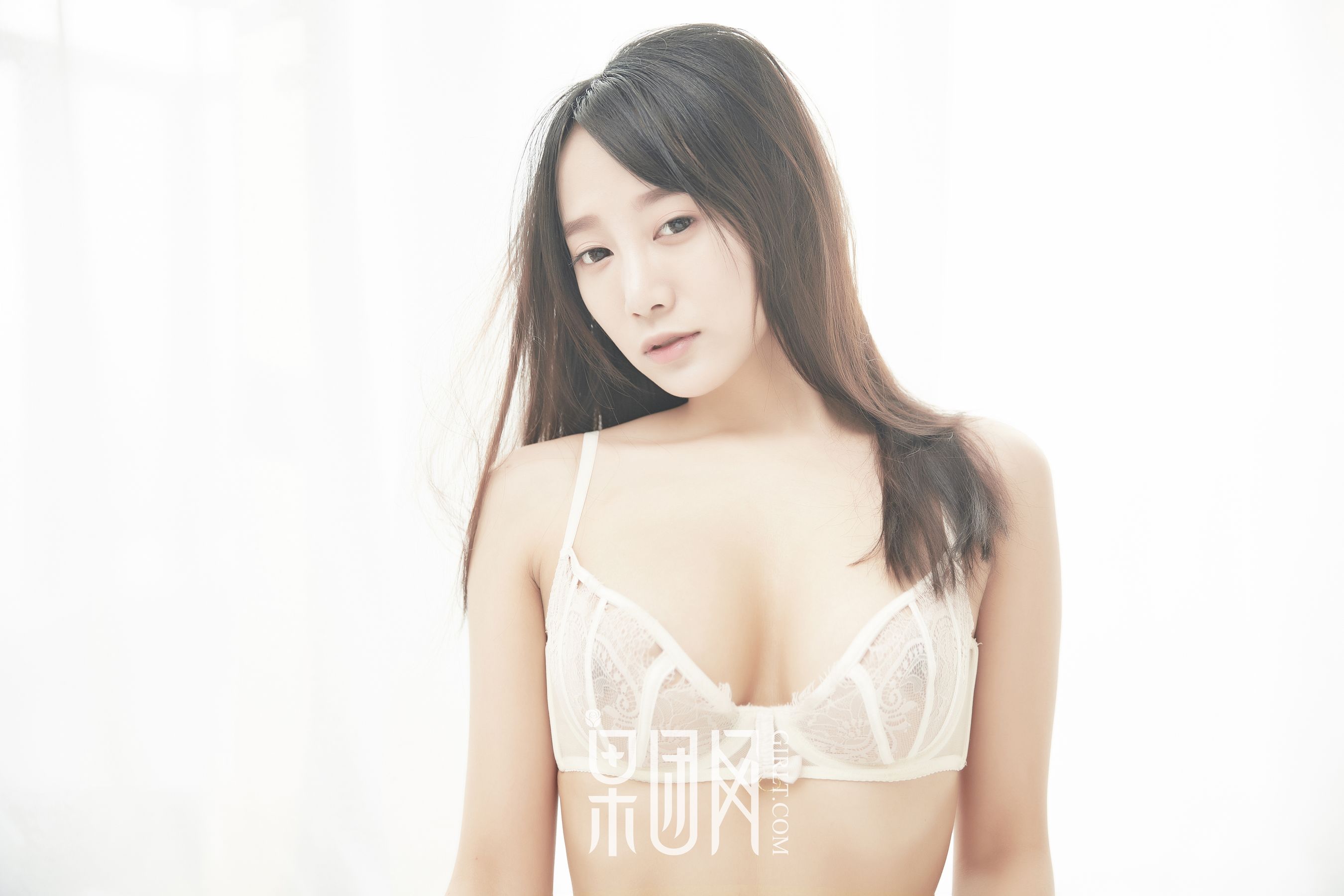 He Jiaying Pure Girl fruit group Girlt No.116