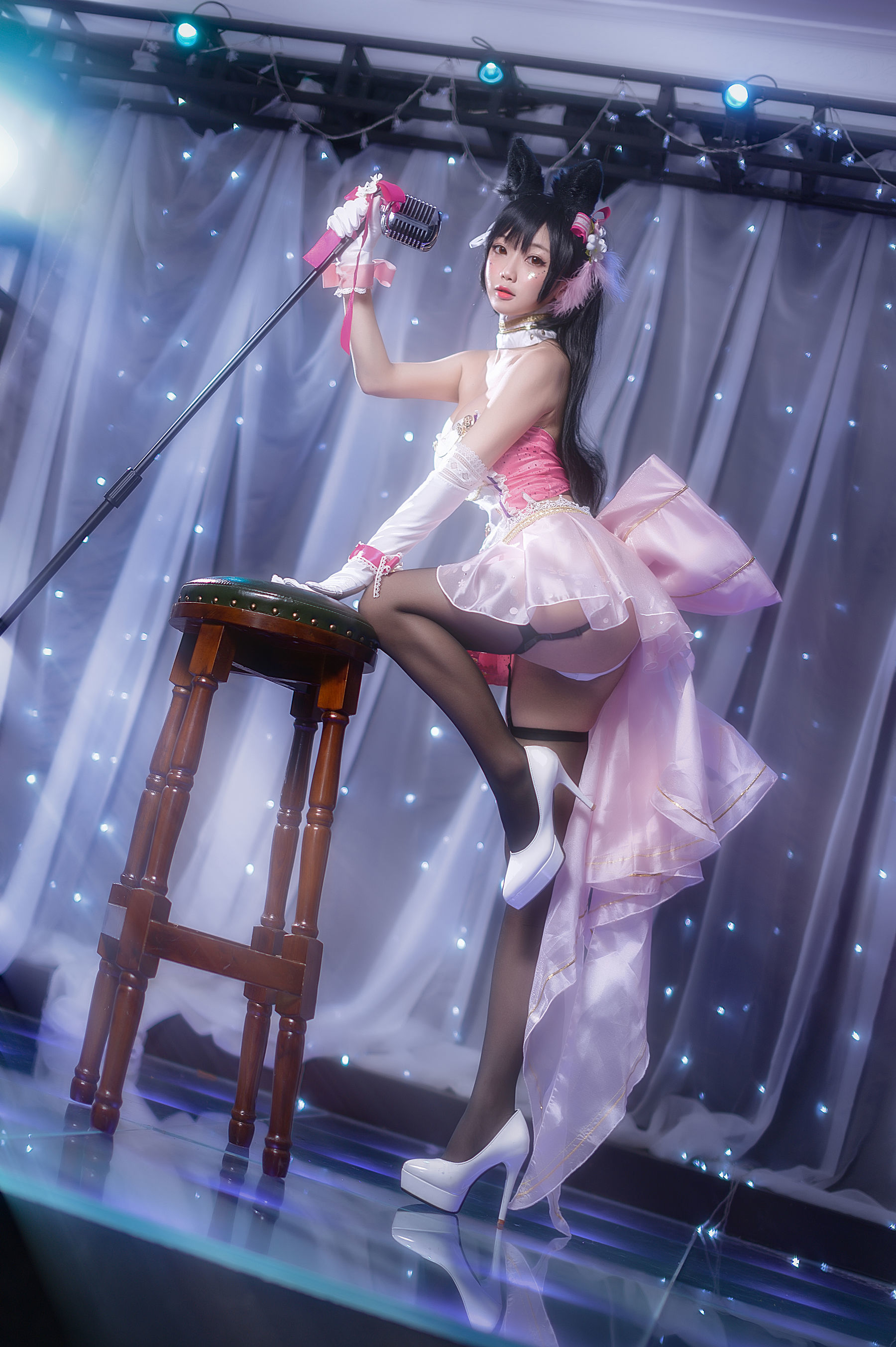 Loli cos Ghost Animal Yao -Big Dog playing Singing Service