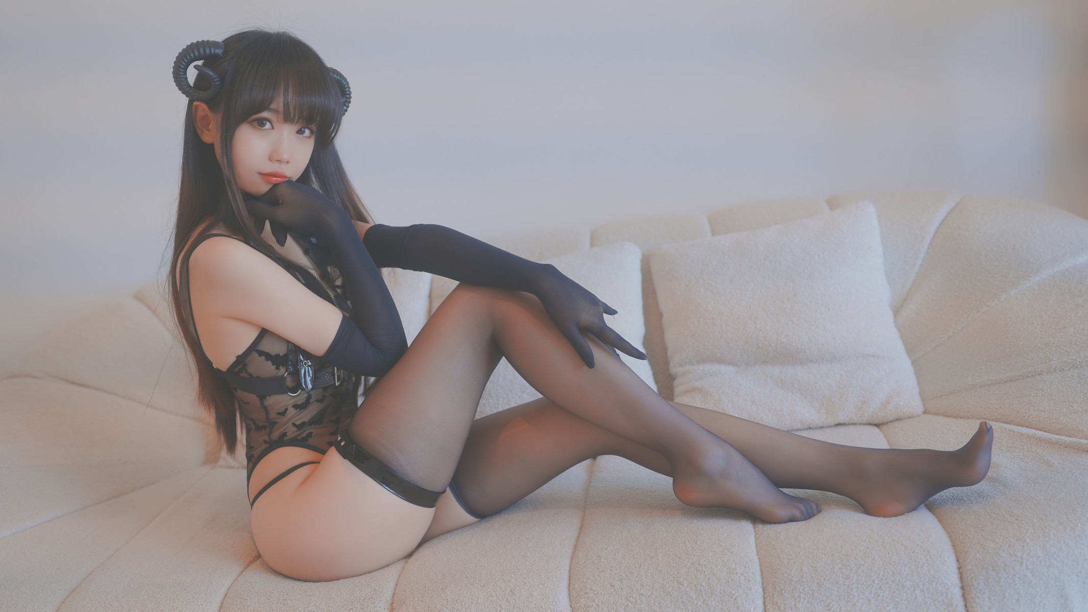 Cosplay Xueqi SAMA Little Devil see-through costume