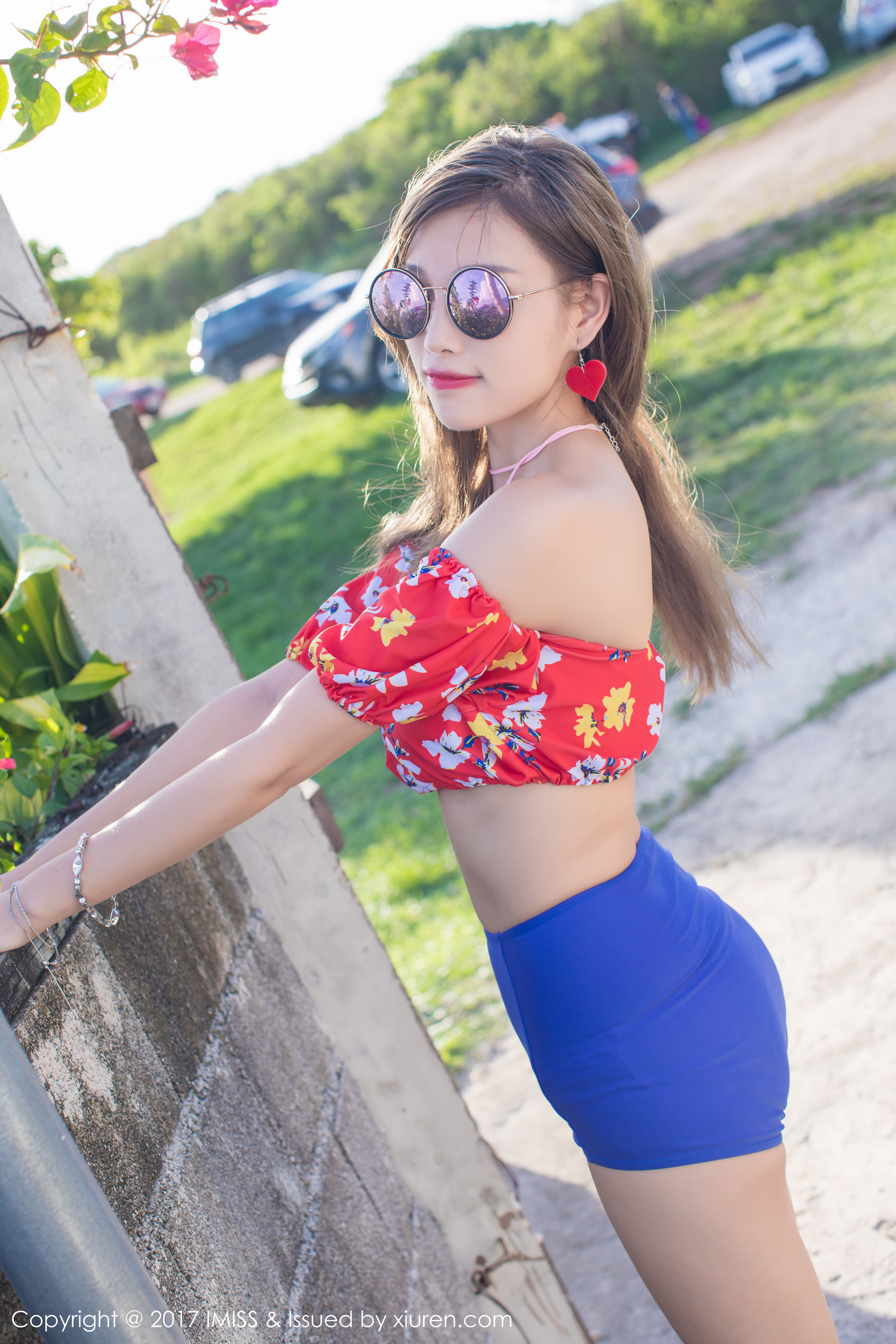 Yang Chenchen Sugar Outdoor Fresh Dowea Beautiful Leg Series Ai MiSISS VOL.189