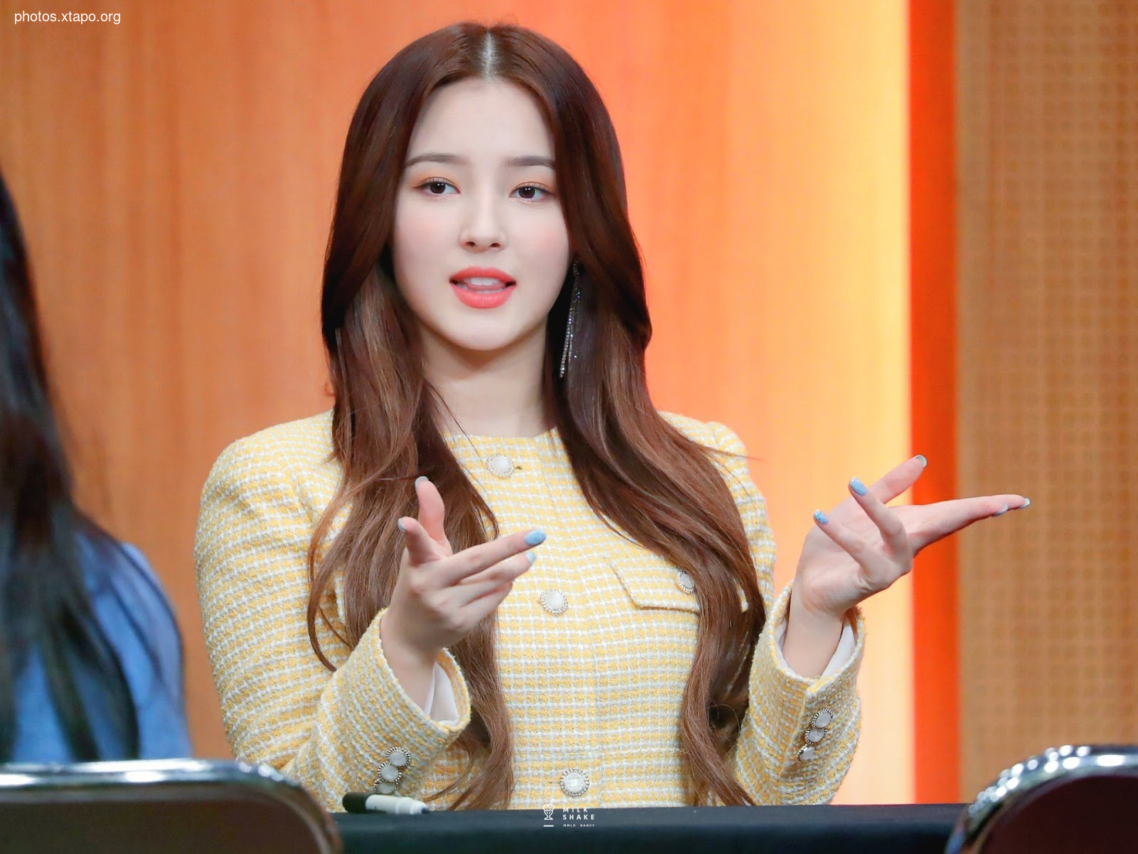 Nancy Momoland,