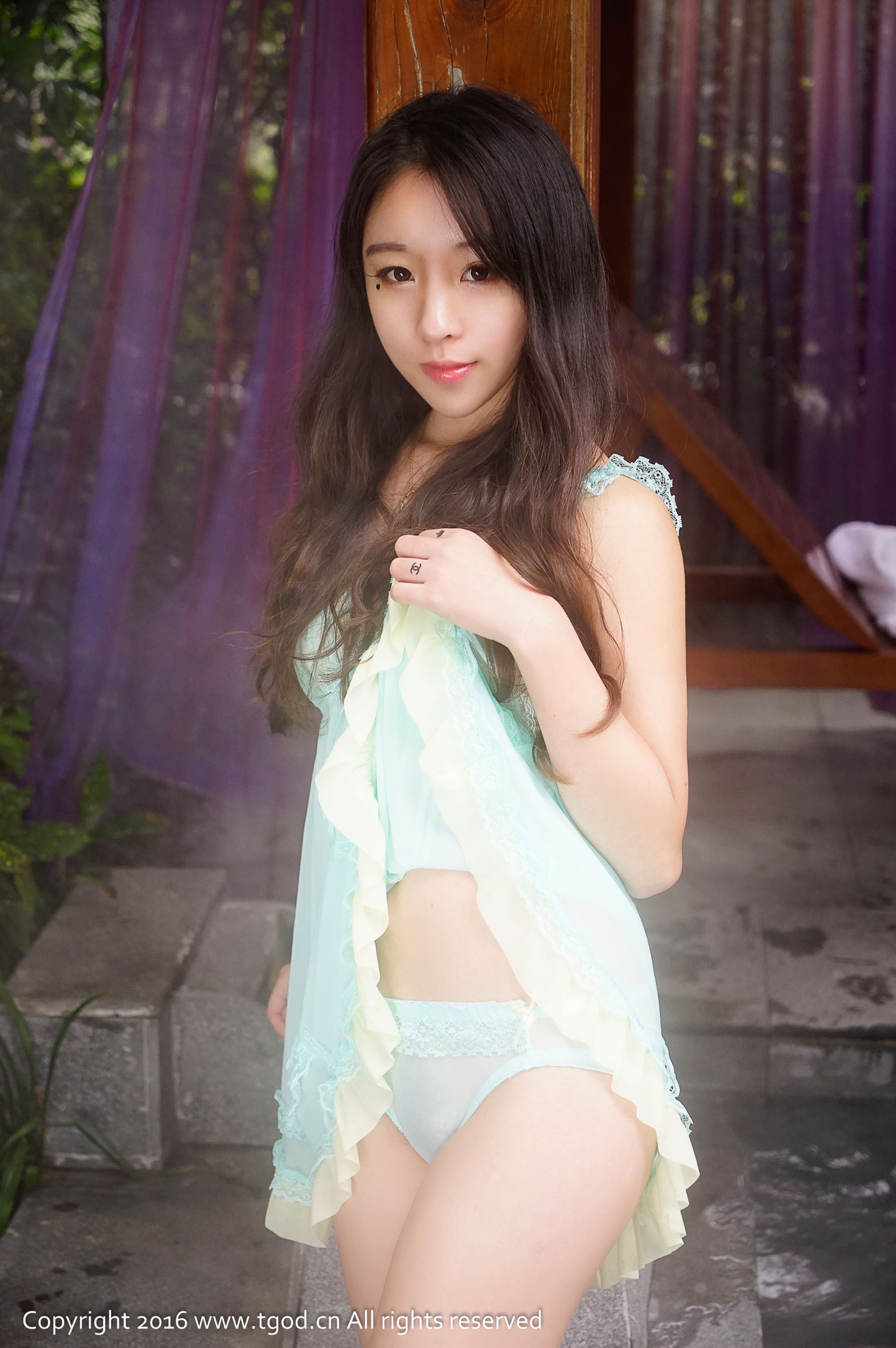 Zi Xuan Crystal Skirts and Belids Large -scale Hot Spring Show Push Goddess TGOD