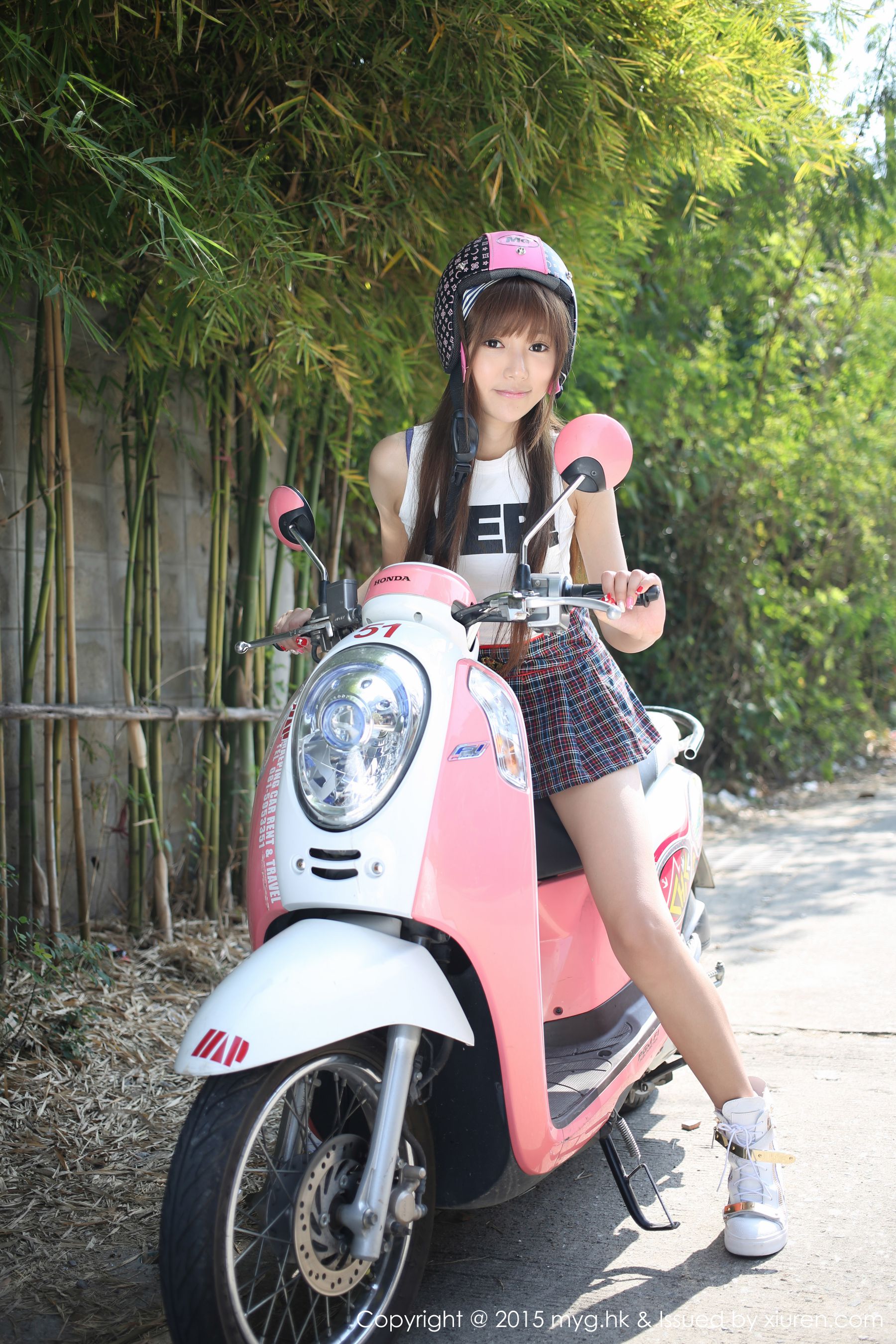 Wang Xinyao Yanni Street Shooting Need to School Uniform Girl Miyuan Pavilion Mygirl Vol.103