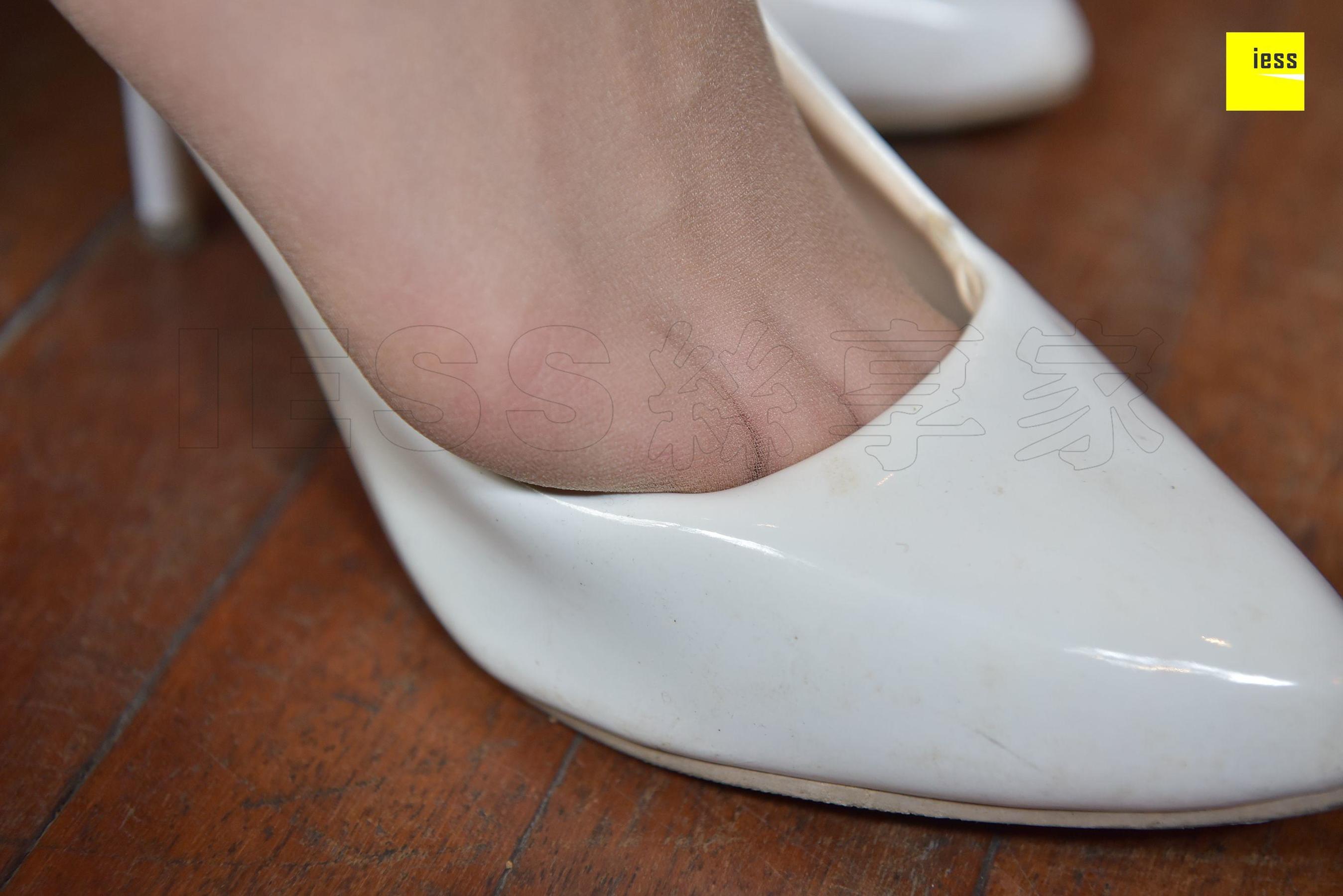 Seven Seven Flower Skirts and Silicone Anti -Slip II Different Thoughts to IESS Silk House 238